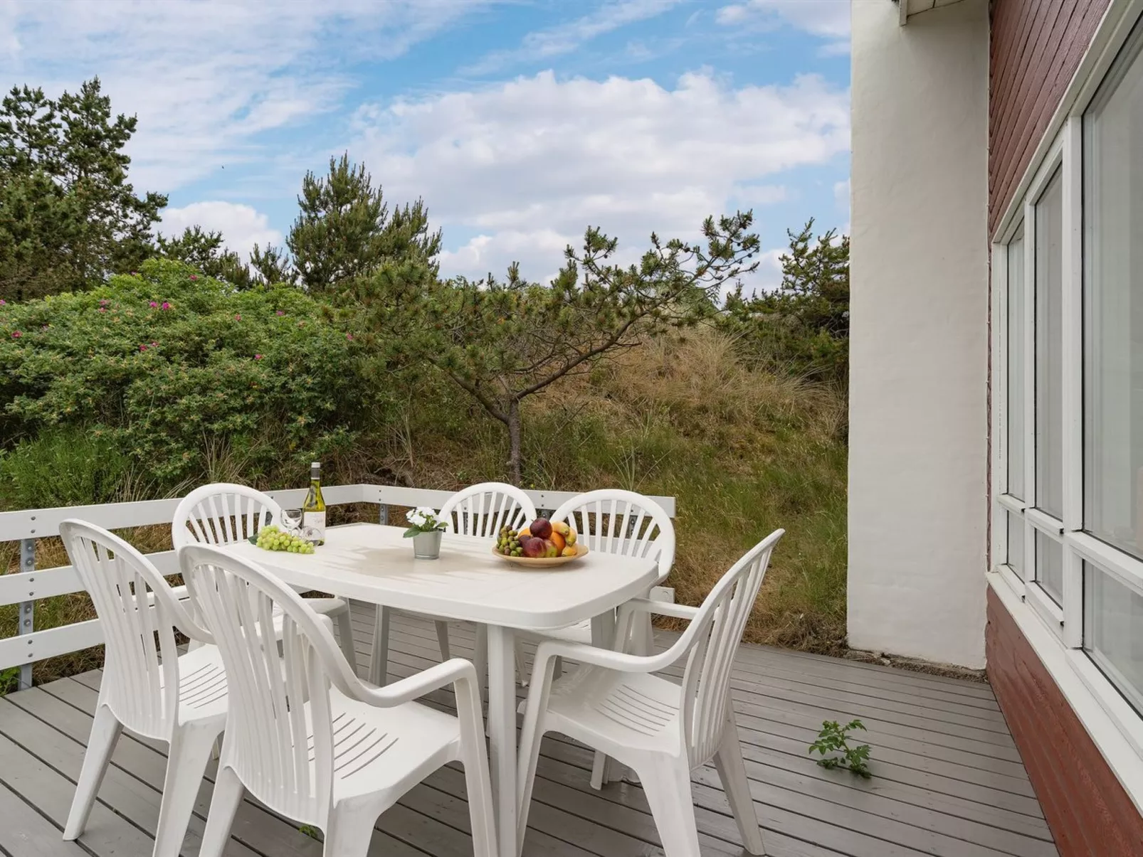 "Taimi" - 200m from the sea-Outside