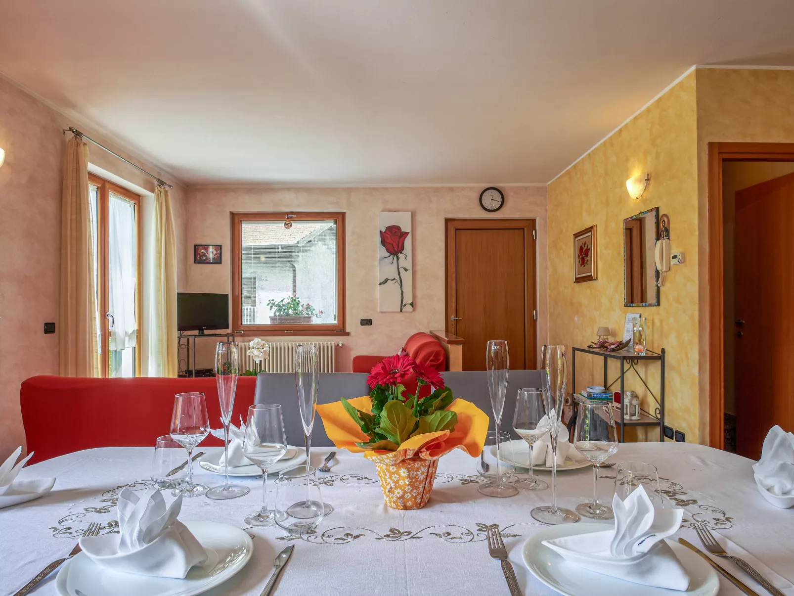 Gigliola (CCO390)-Inside
