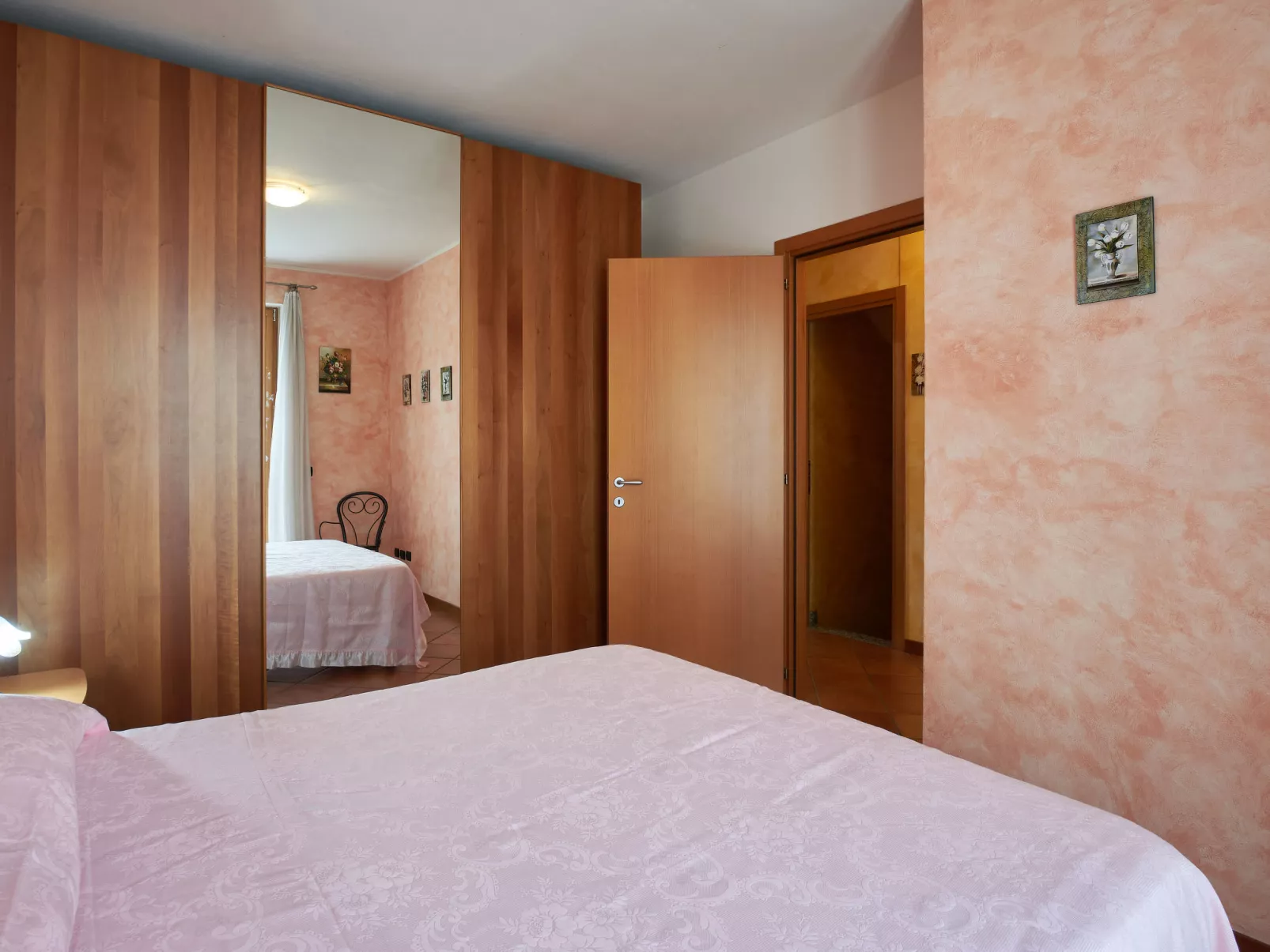 Gigliola (CCO390)-Inside