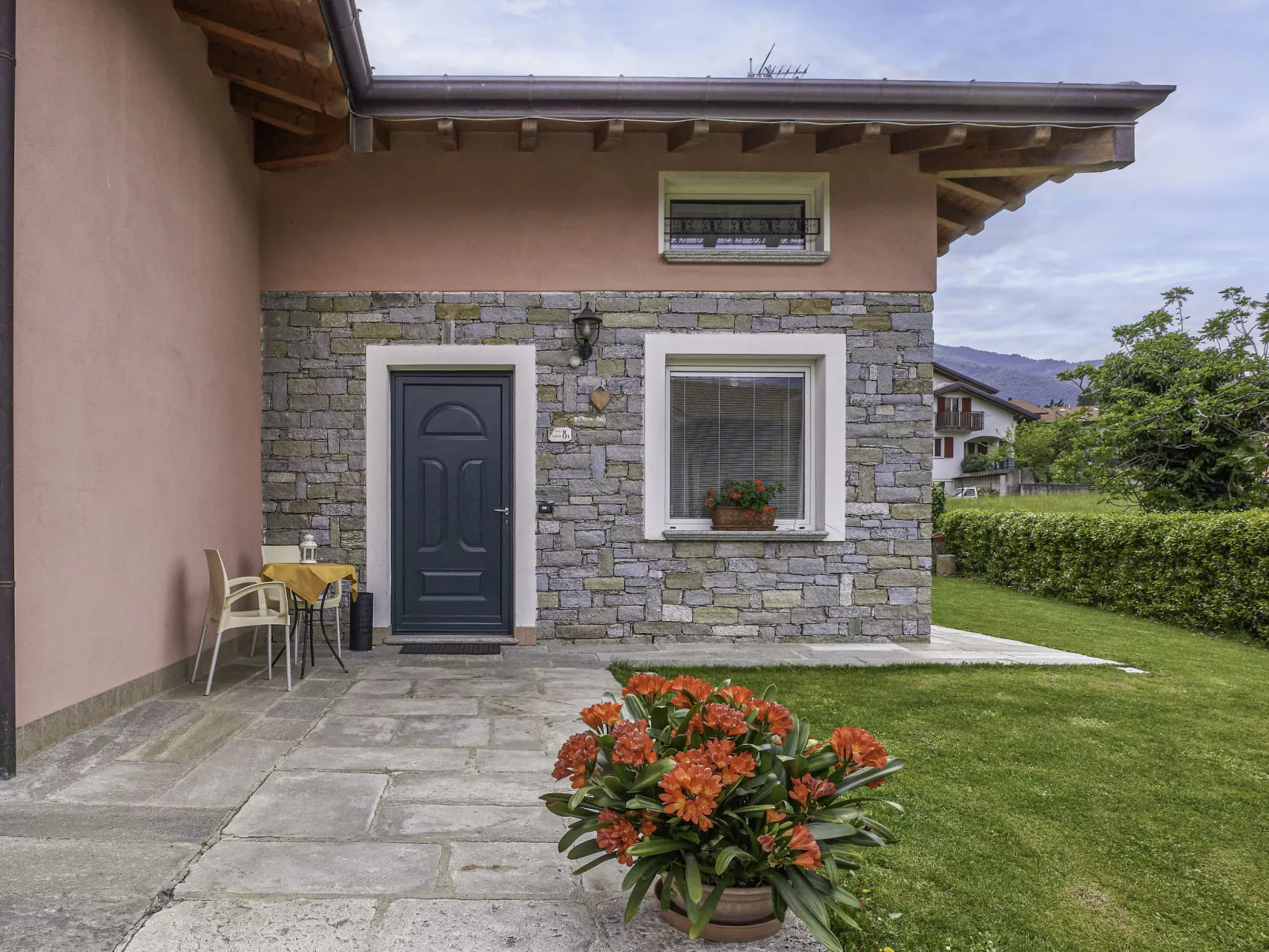 Gigliola (CCO390)-Outside