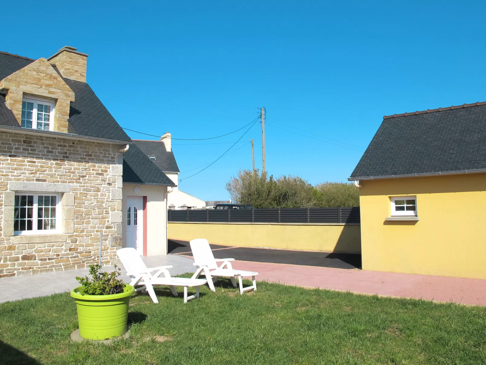Villa Mor-Eol-Outside