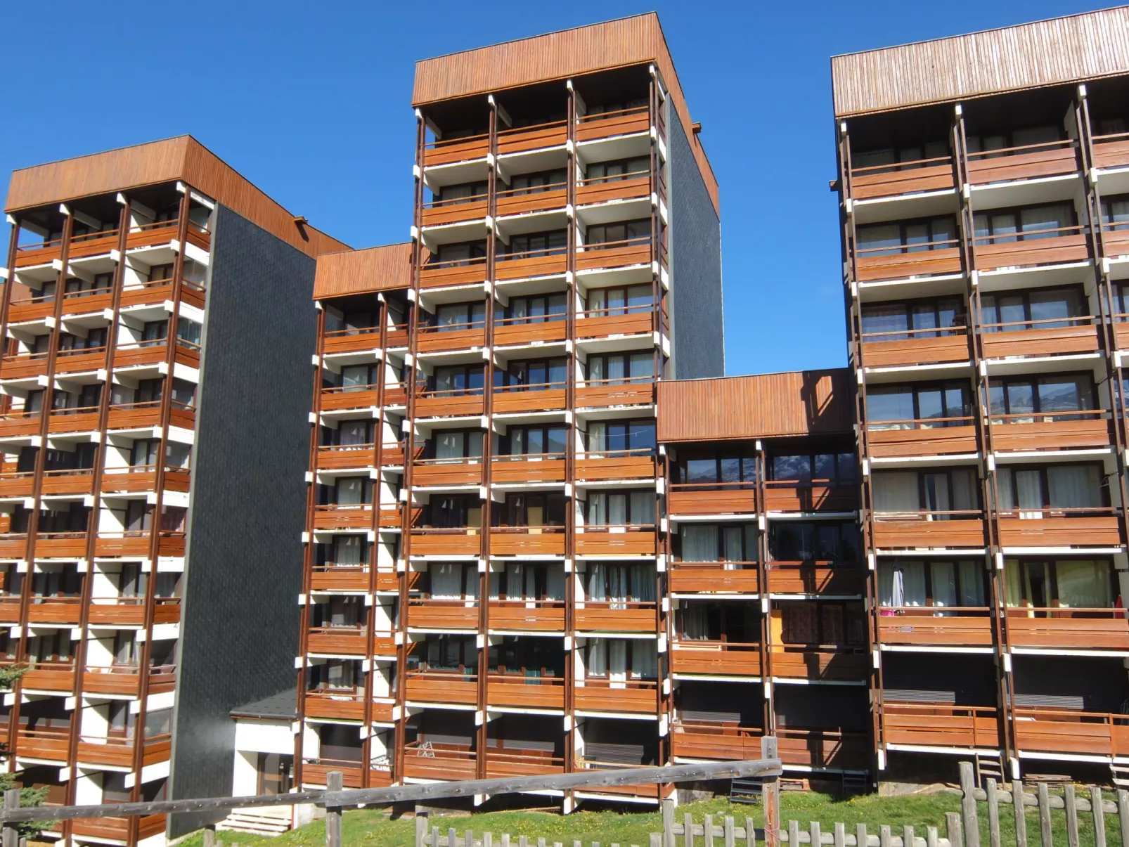 Burons R05-Dehors