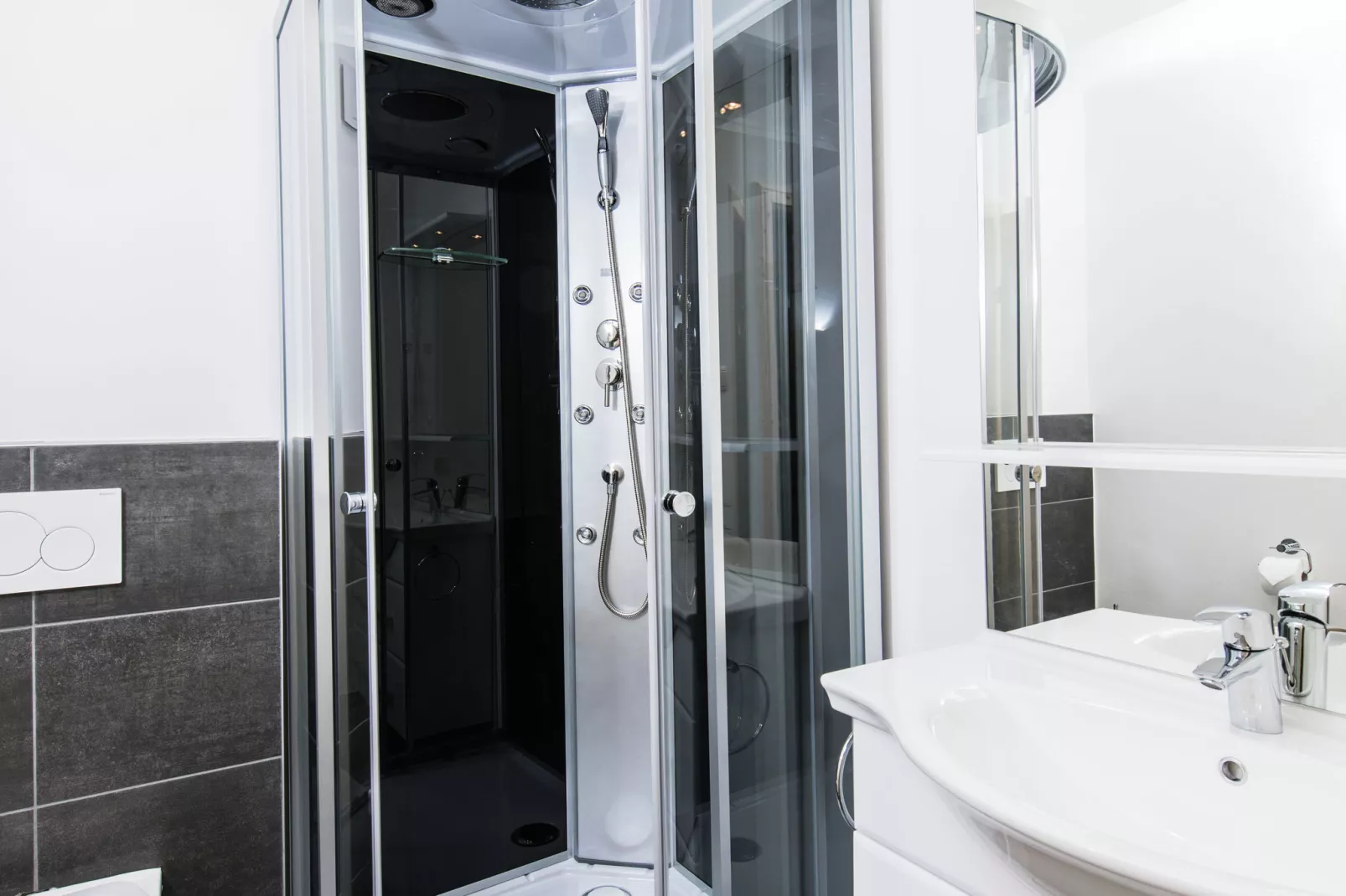 Erzberg Alpin Resort  2-Bathroom