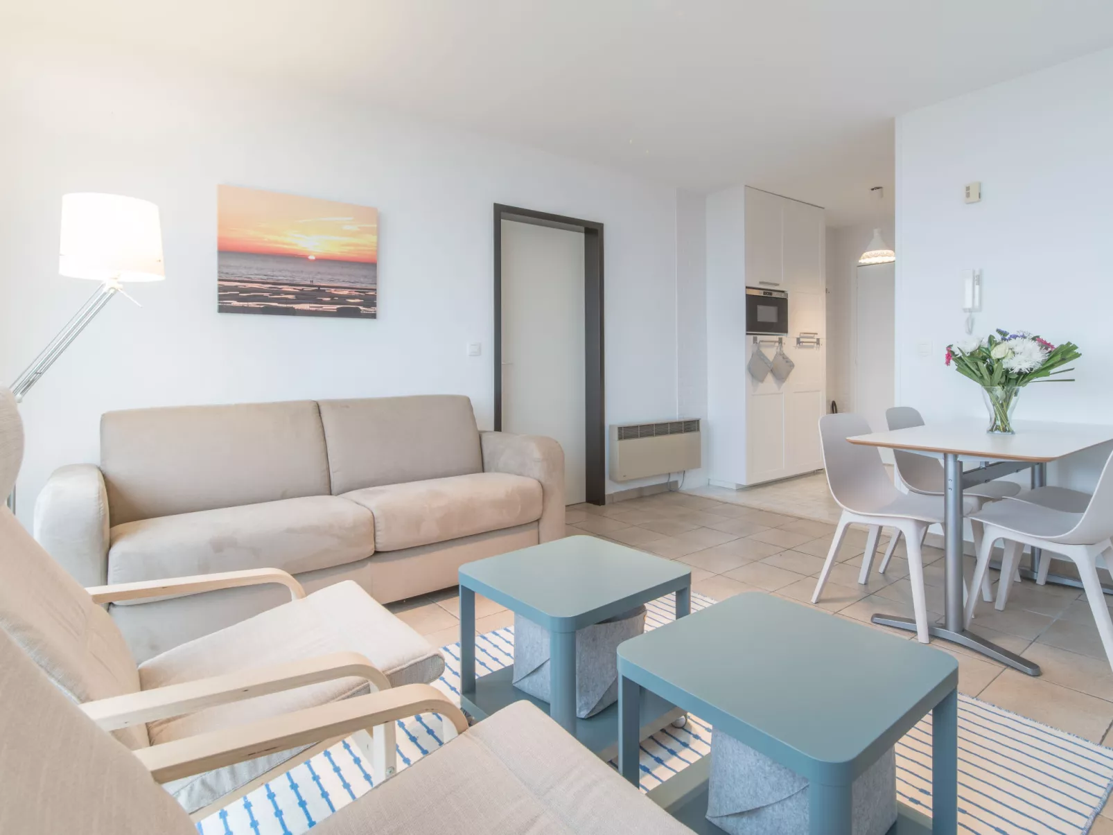 Seaview 2-Inside