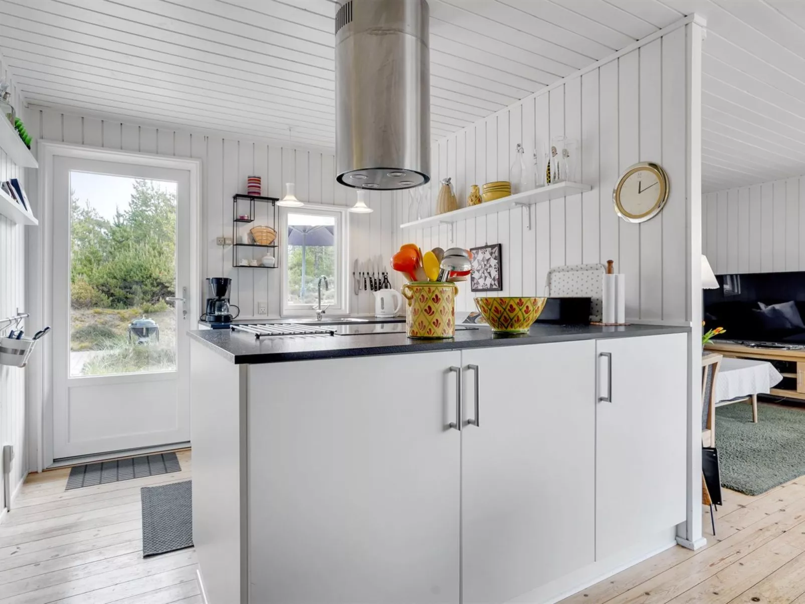 "Fredrikka" - 3.9km from the sea-Inside