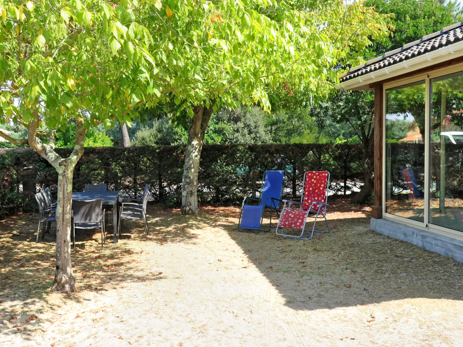 La Côte d'Argent-Outside