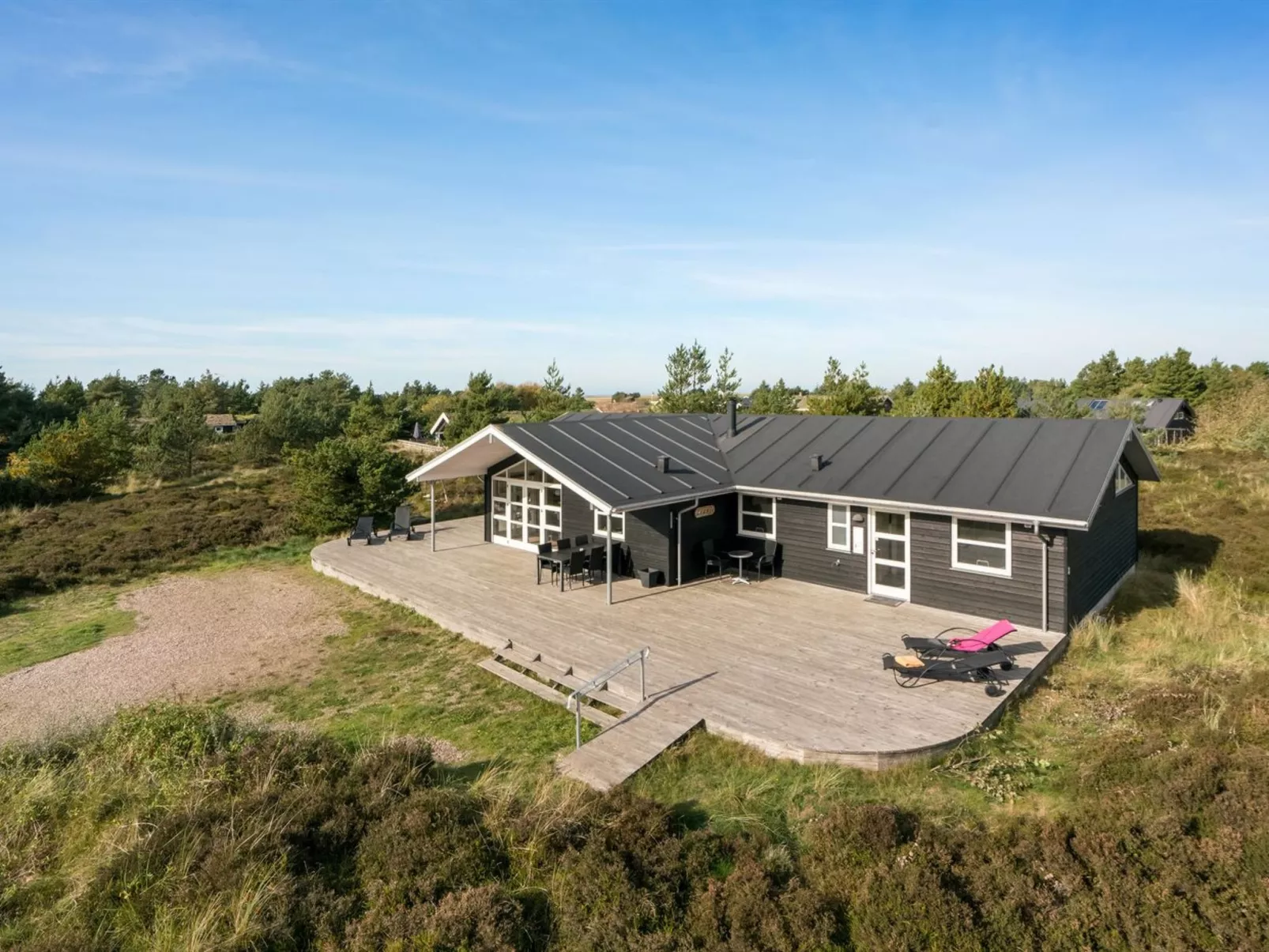 "Haghbarth" - 2.3km from the sea-Outside