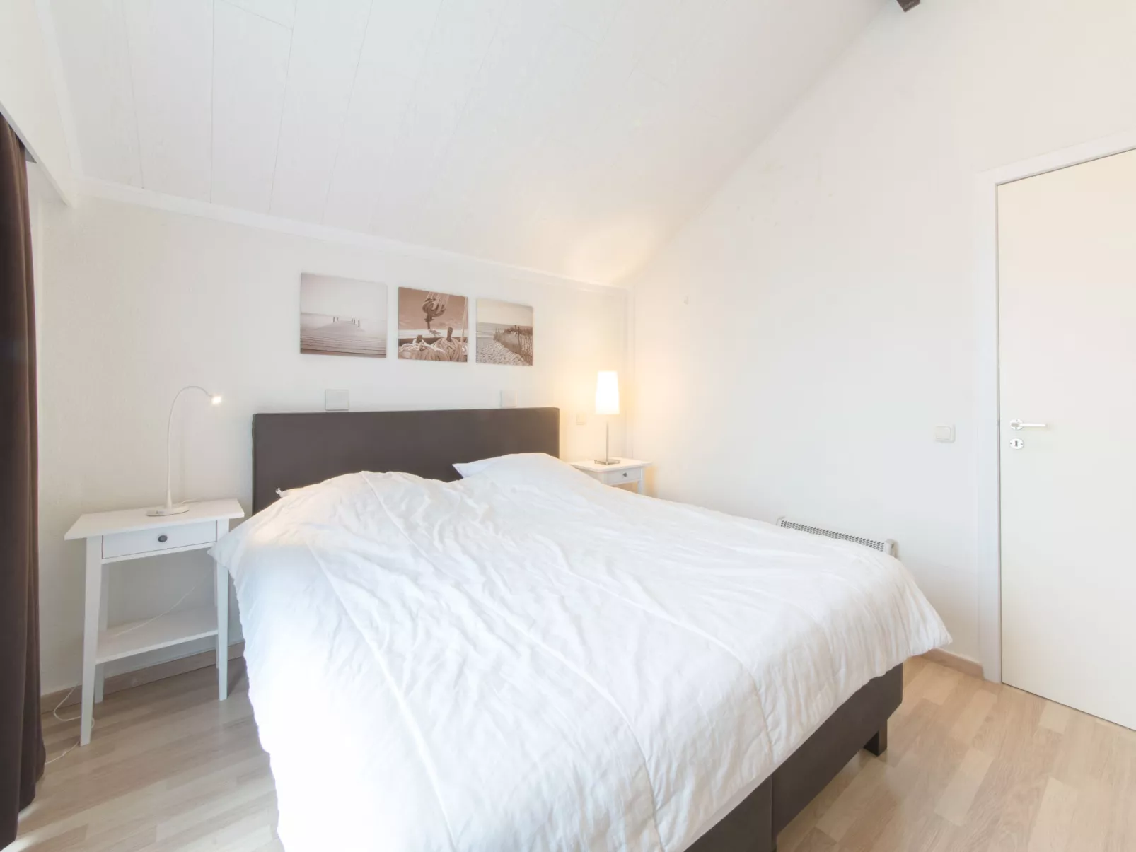 Luna with parking and shared pool-Inside
