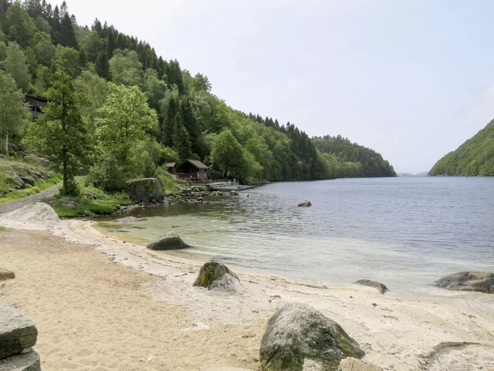 Naudøyna-Outside