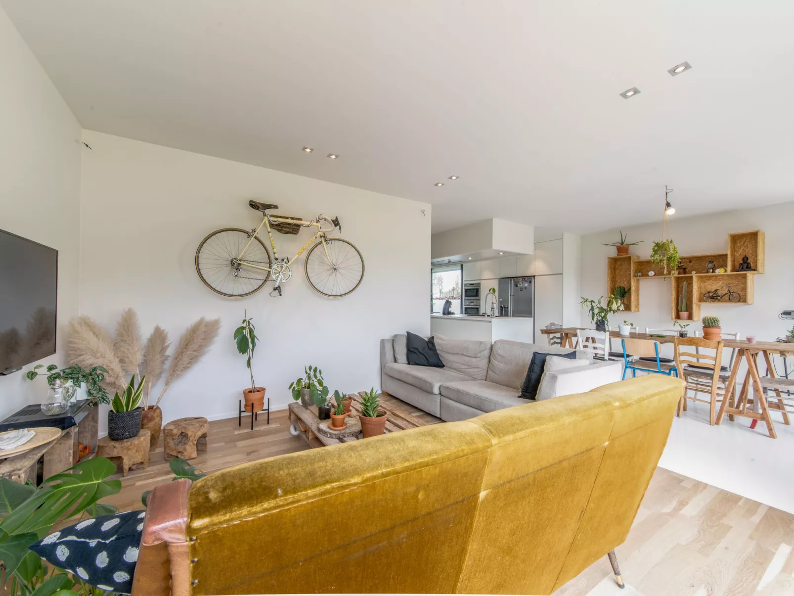 Villa Vosseslag - garage and big garden-Inside
