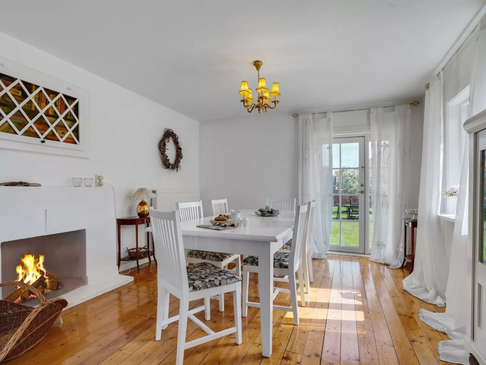 "Ater" - 800m from the sea-Inside