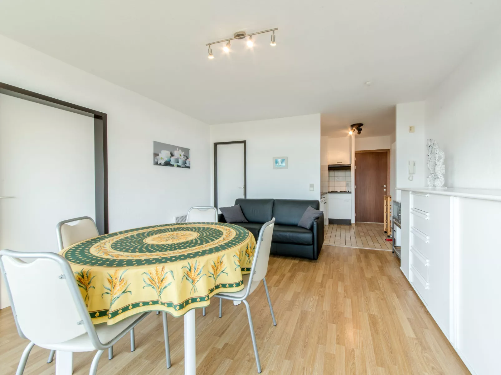 Appartement 64/202-Drinnen