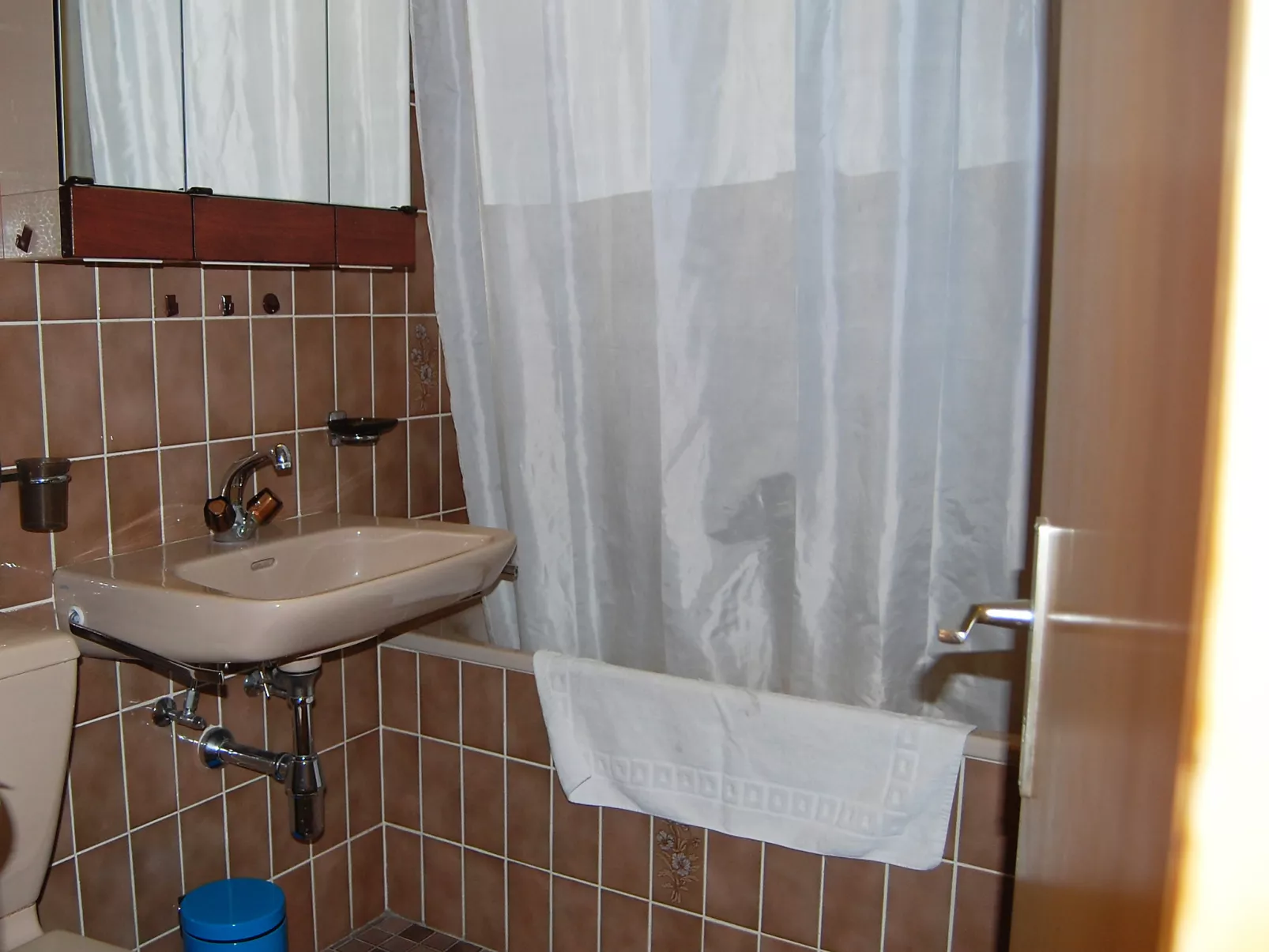 Dents Rousses C1-Inside