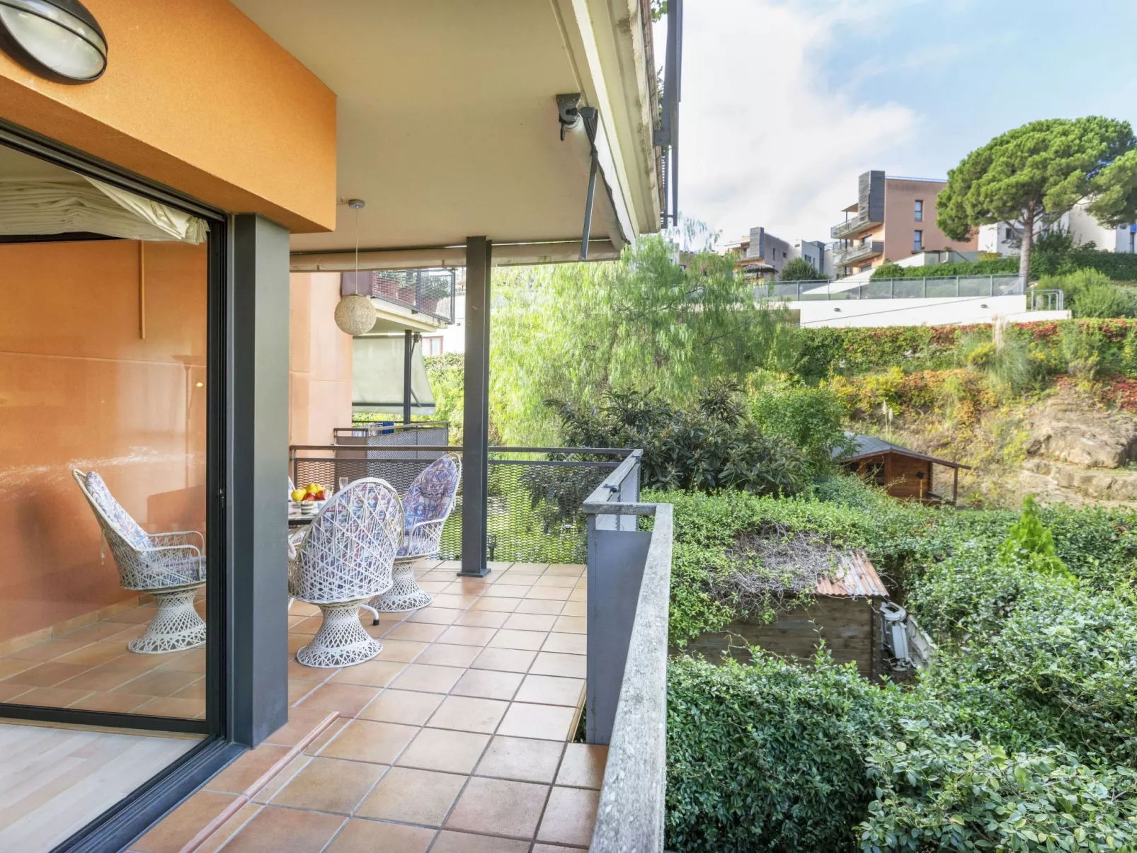 Lloret Garden-Outside