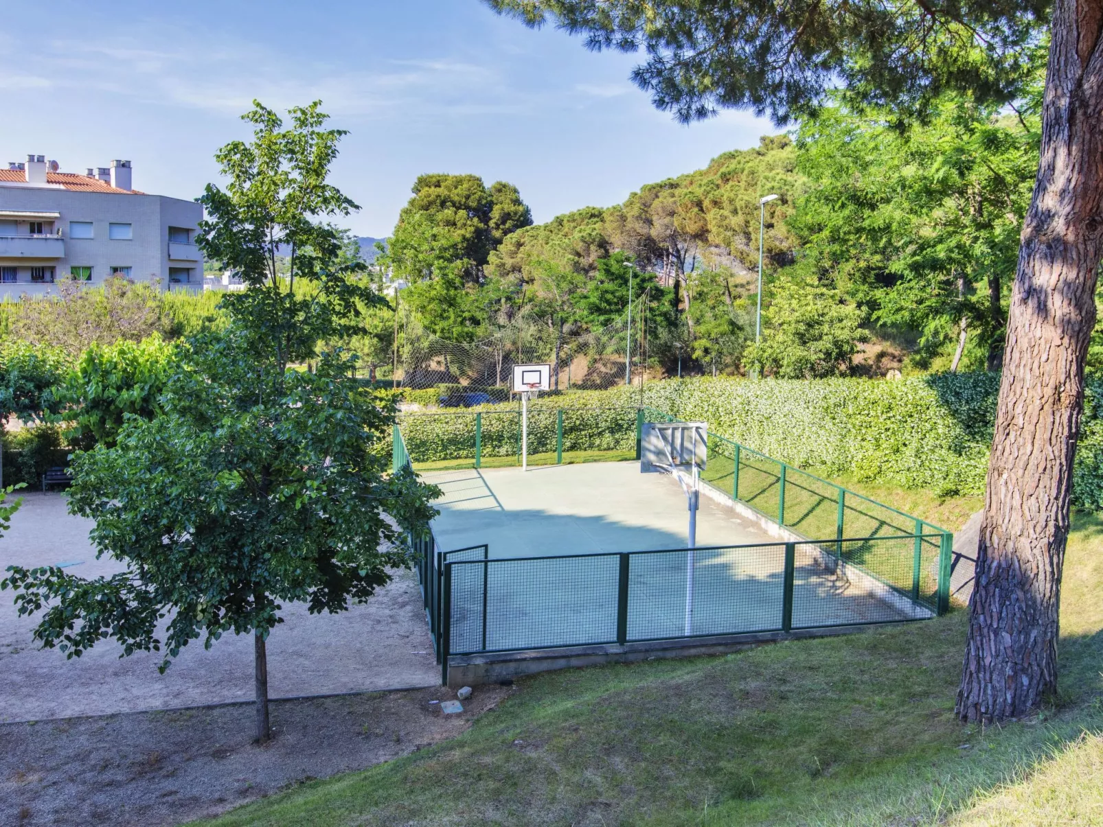 Lloret Garden-Outside