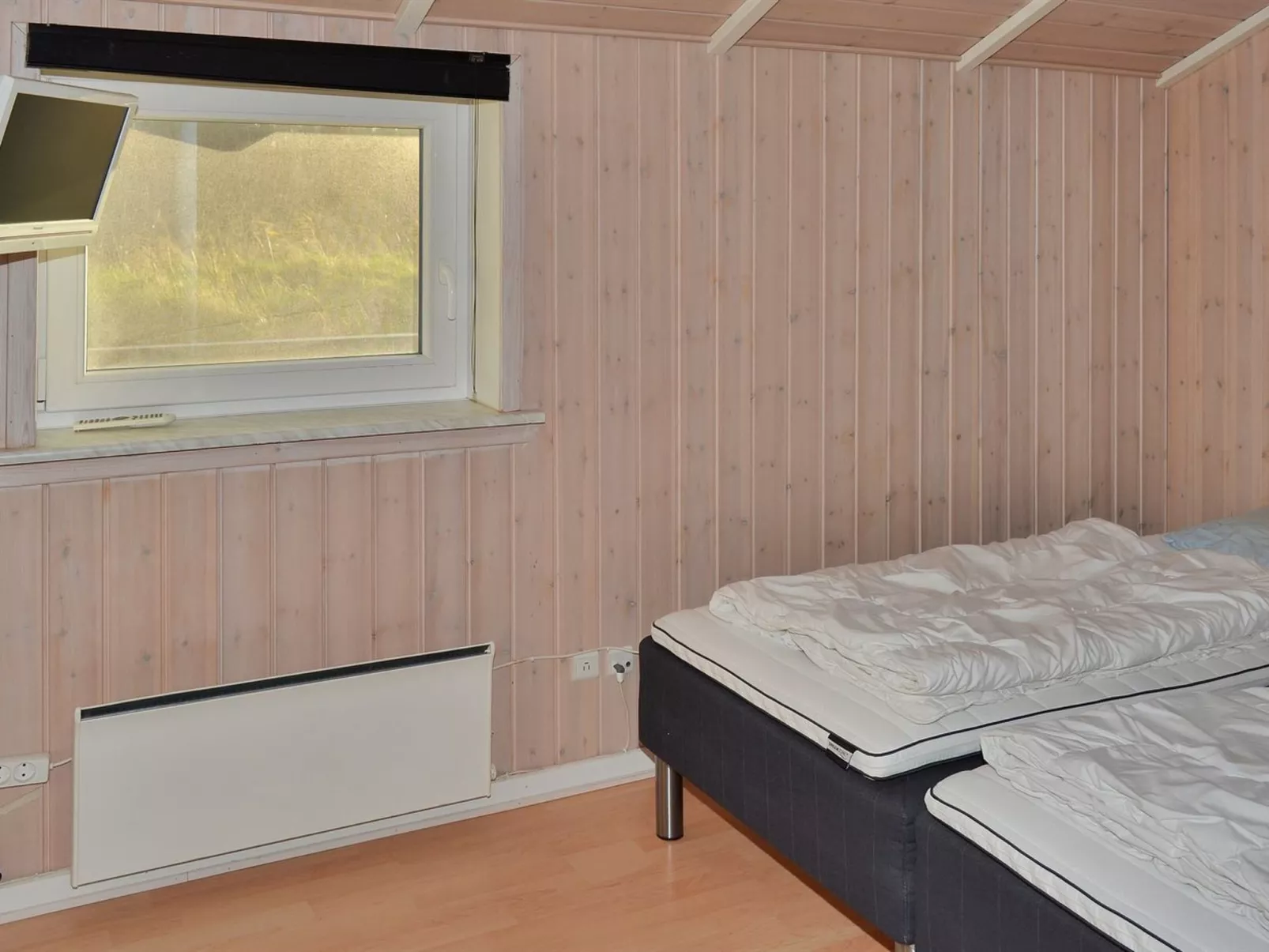 "Spurv" - 1.8km from the sea-Inside