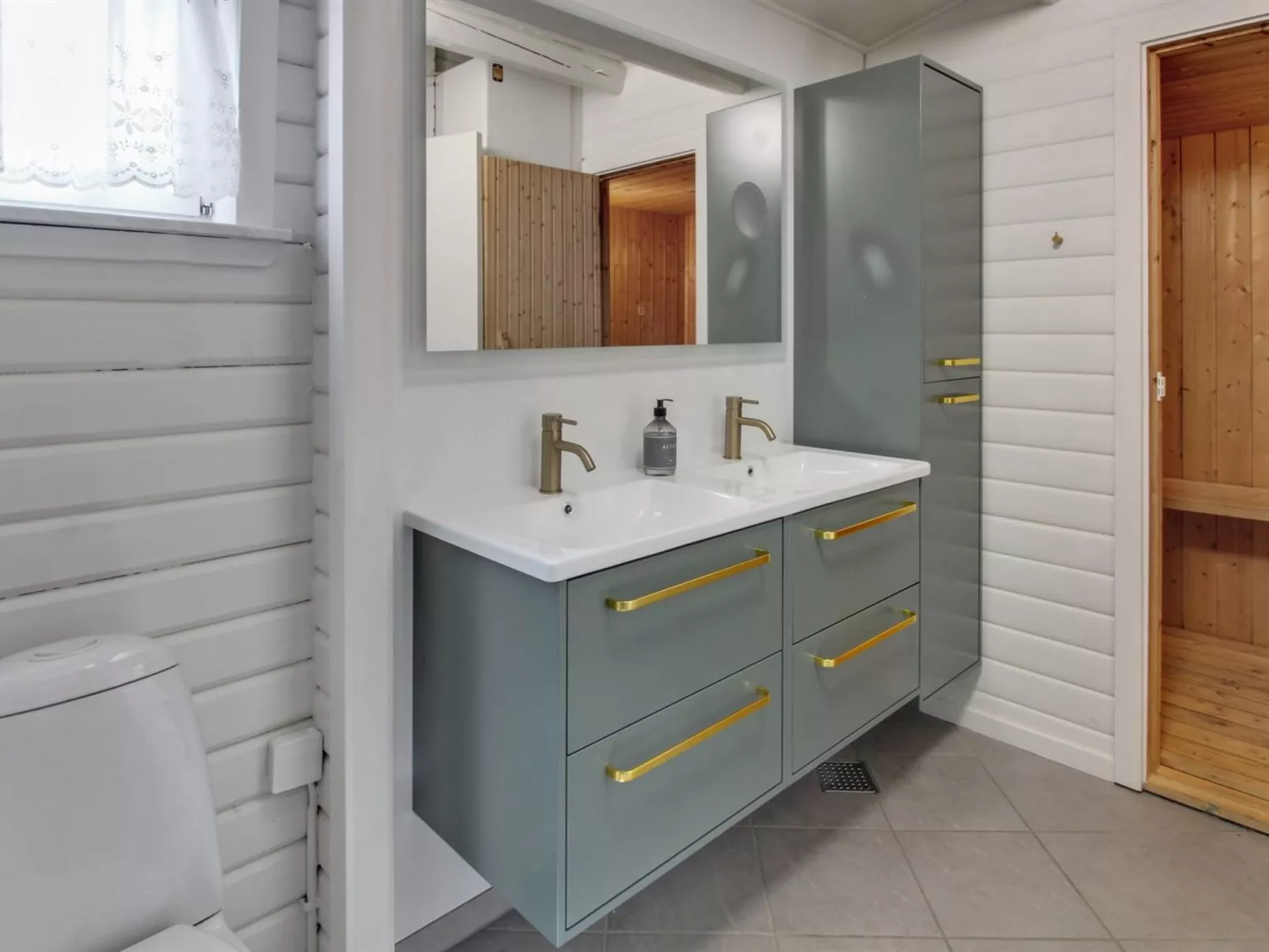 "Aika" - 500m from the sea-Inside