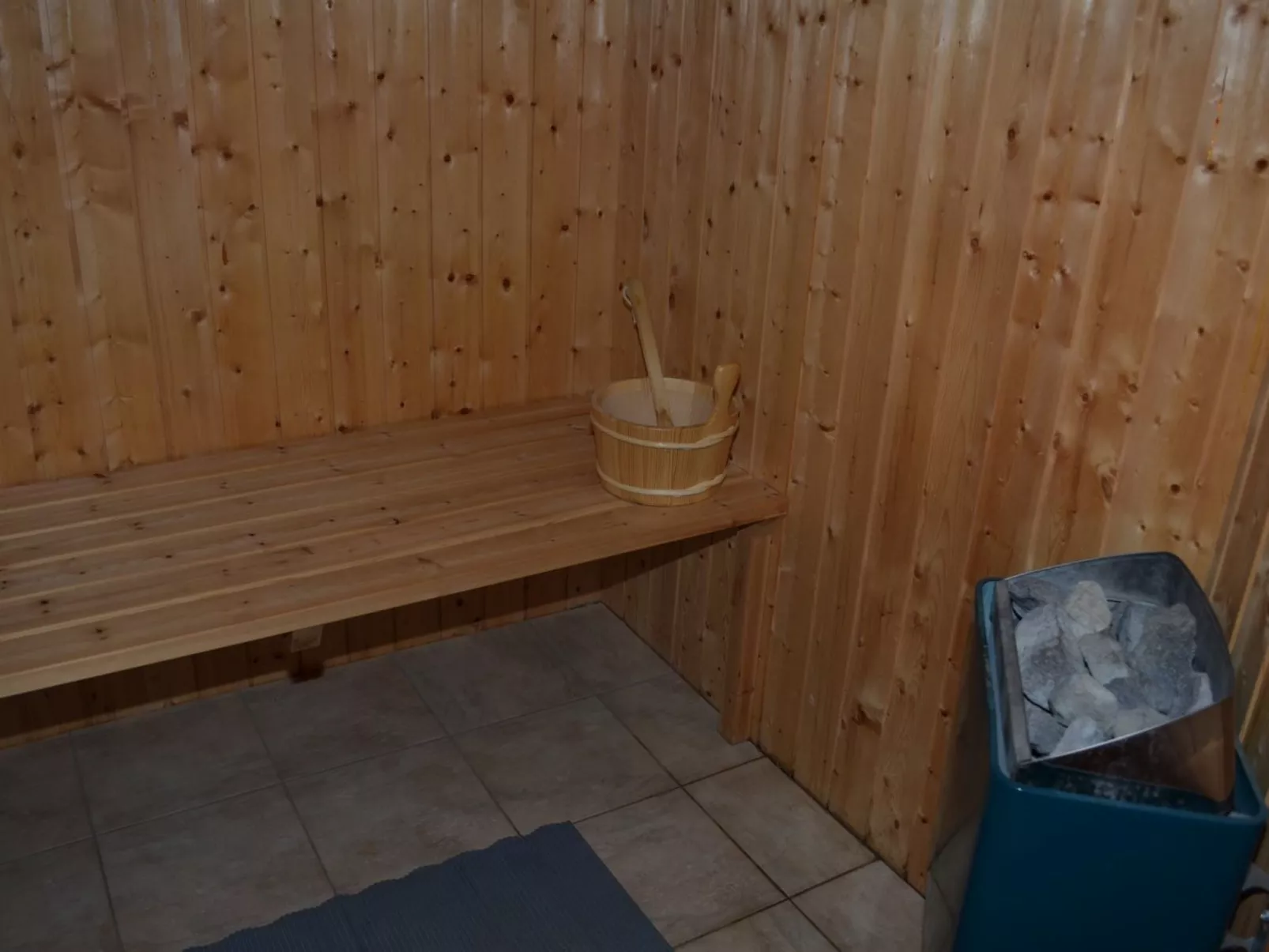 "Spurv" - 1.8km from the sea-Inside