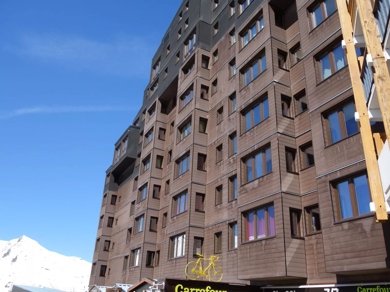 Arcelle 203-Outside