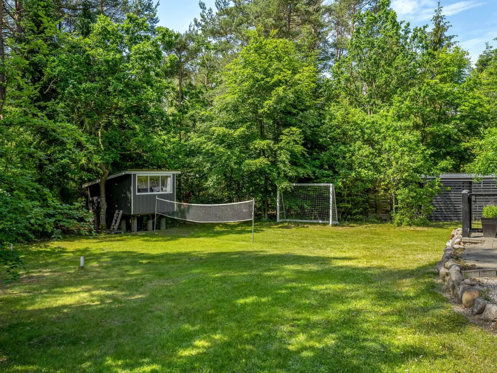 "Hunding" - 7km from the sea-Outside