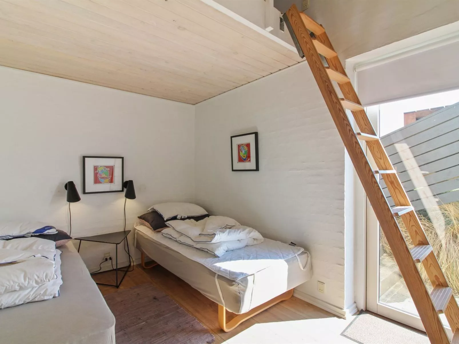 "Judeth" - 300m from the sea-Inside
