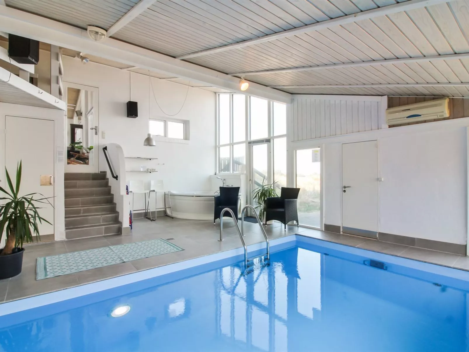 "Judeth" - 300m from the sea-Outside