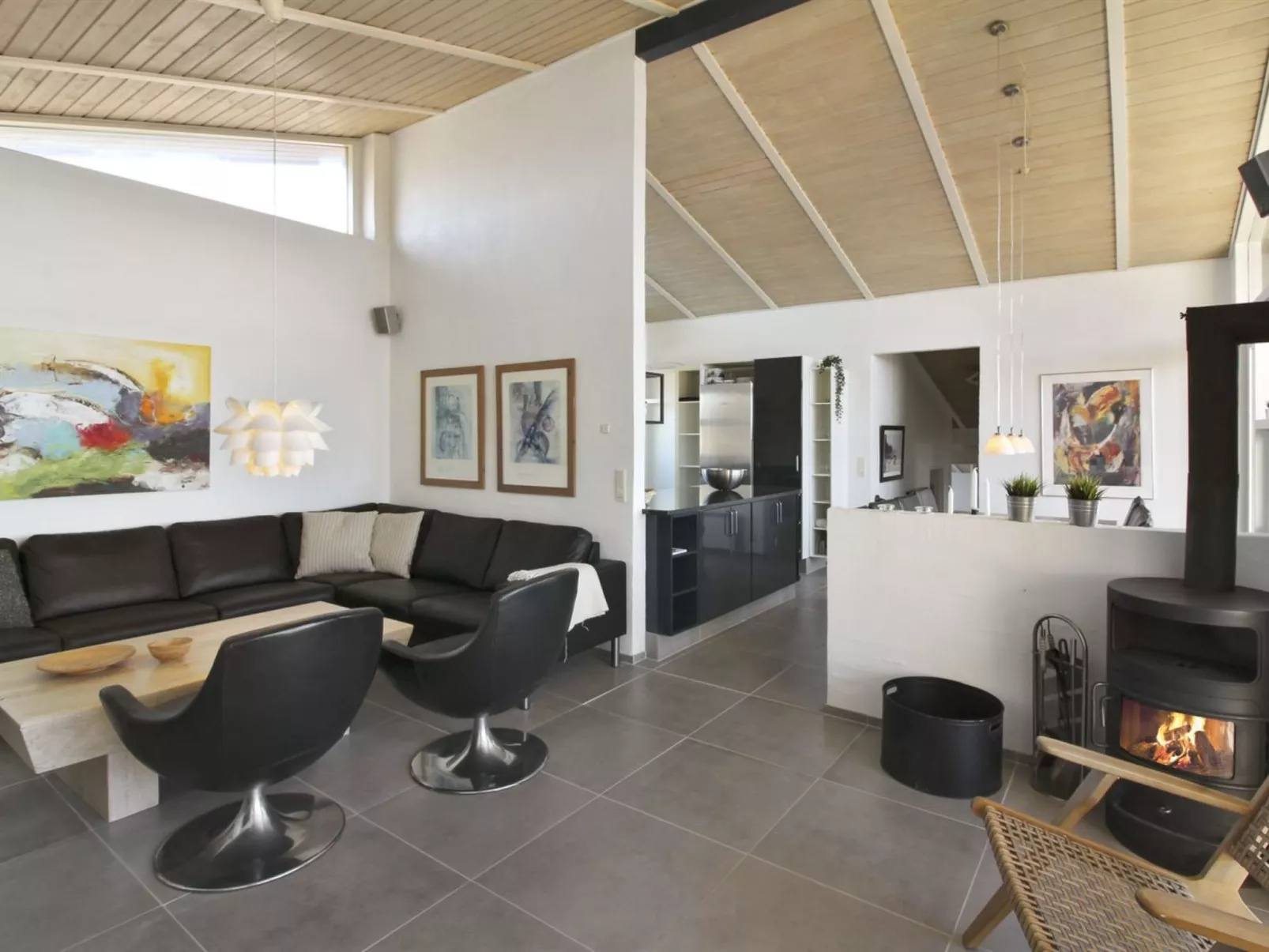 "Judeth" - 300m from the sea-Inside