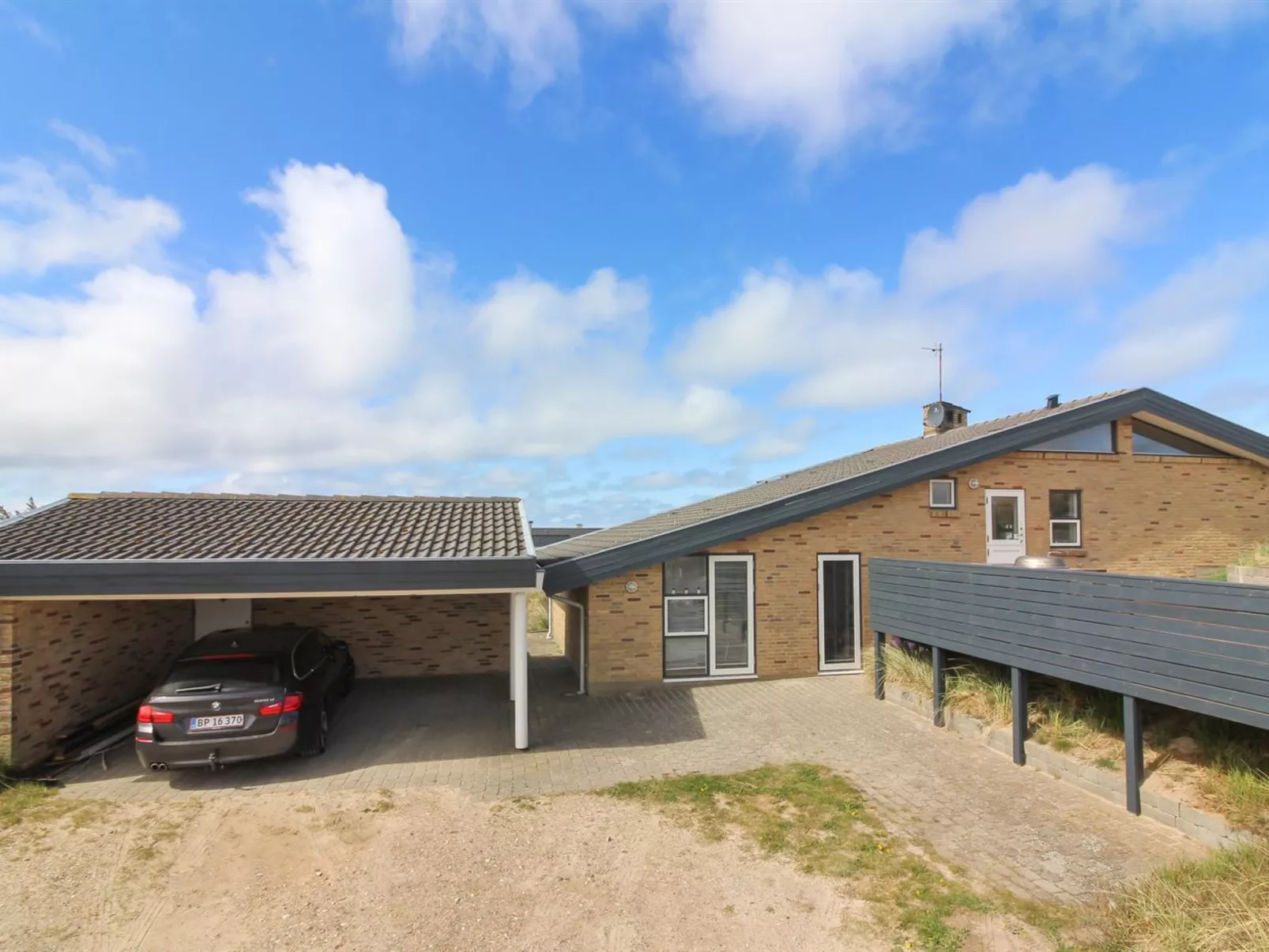 "Judeth" - 300m from the sea-Outside