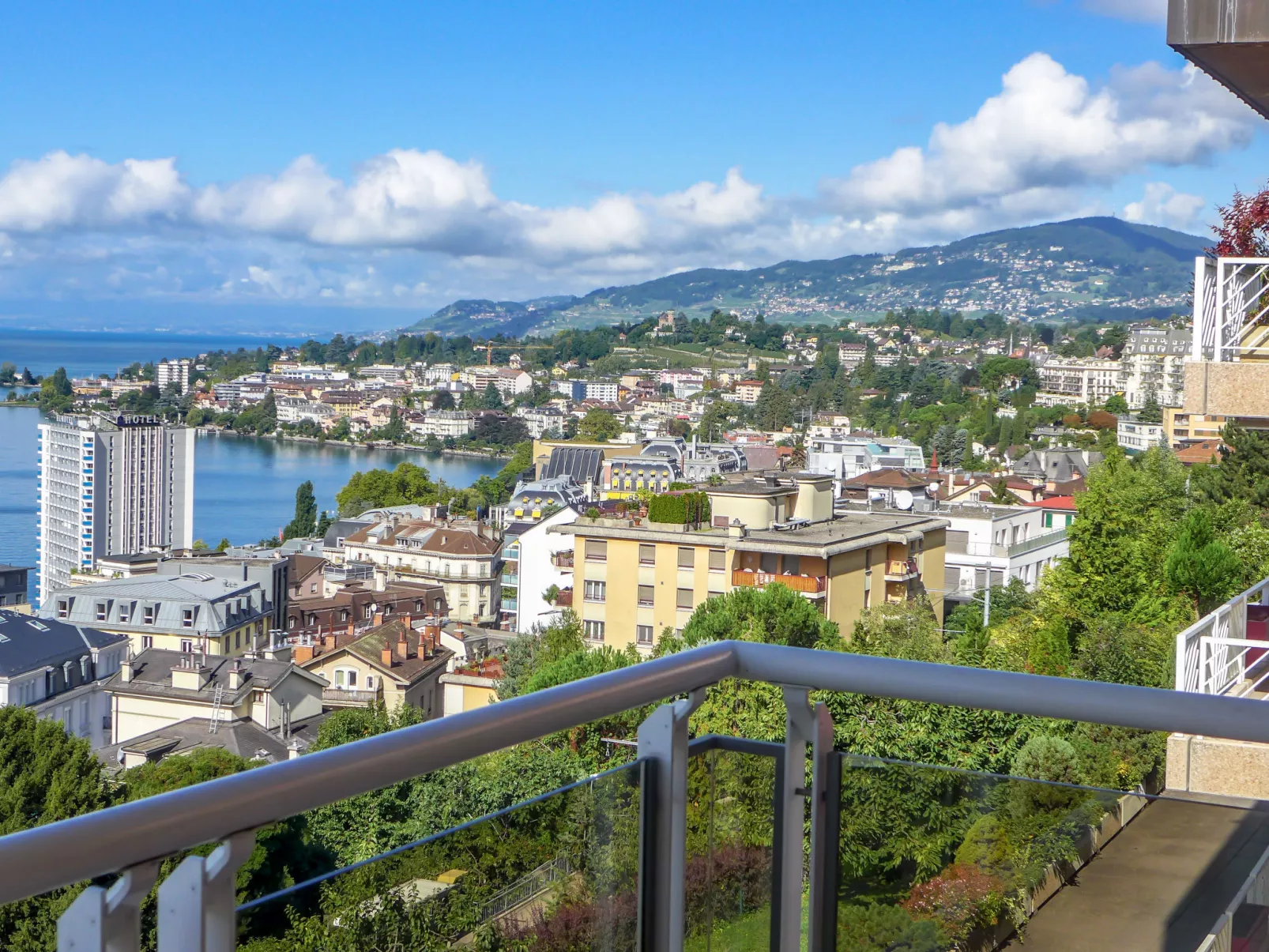Montreux - Panorama-Outside