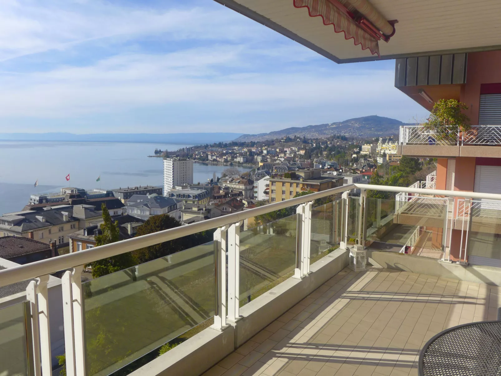 Montreux - Panorama-Outside
