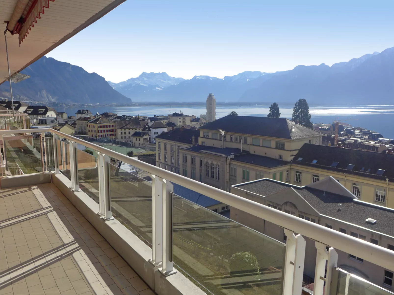 Montreux - Panorama-Outside