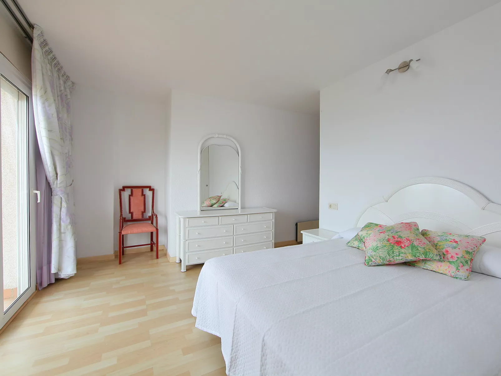 Blanes Beach-Inside