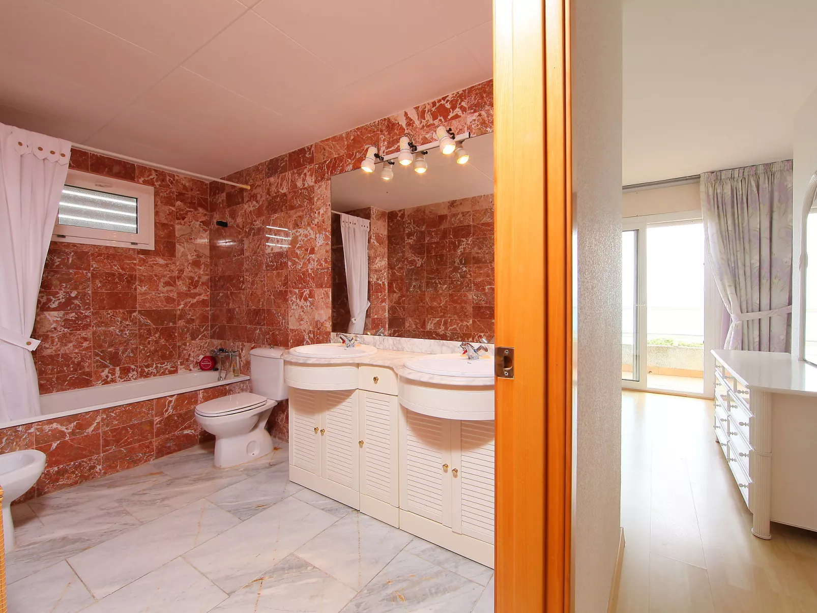 Blanes Beach-Inside