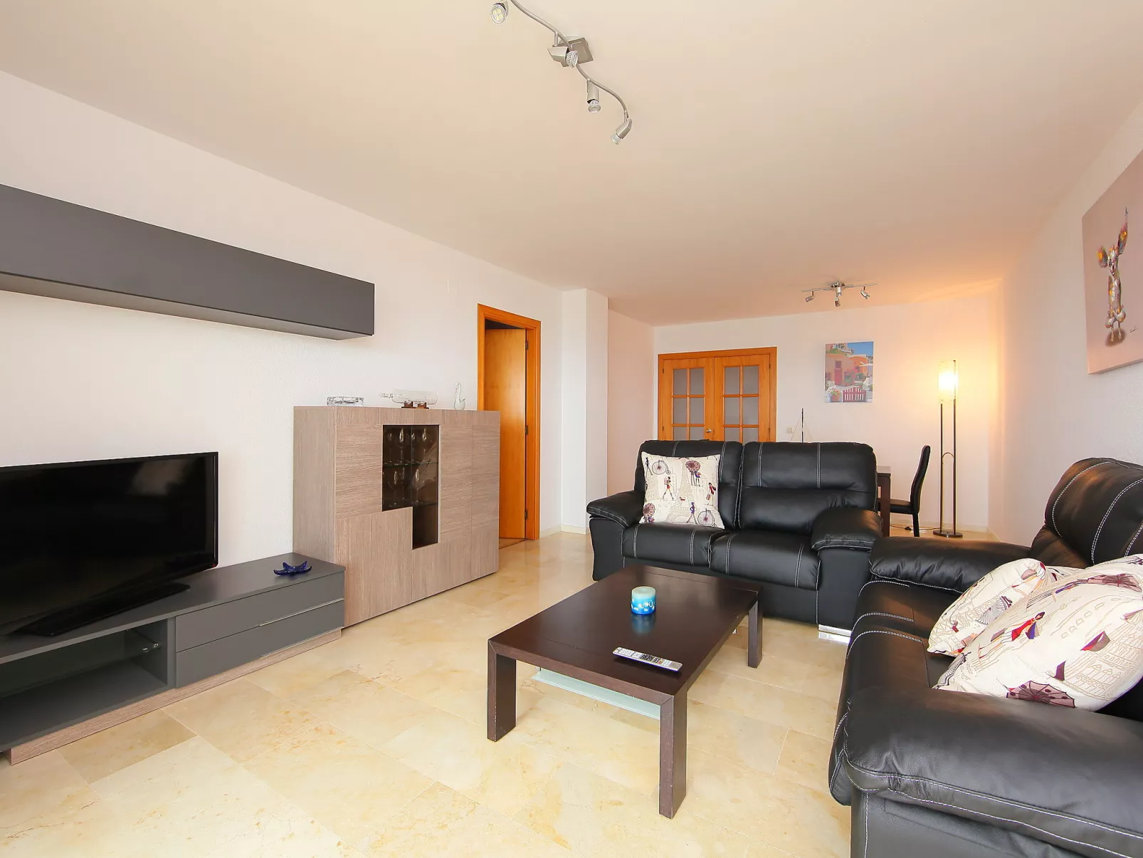 Blanes Playa-Inside