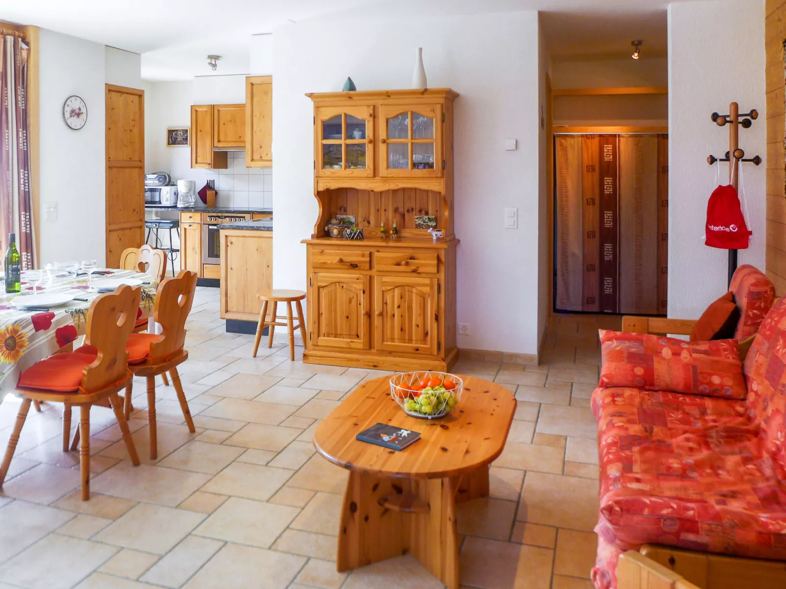 Le Hameau-Inside
