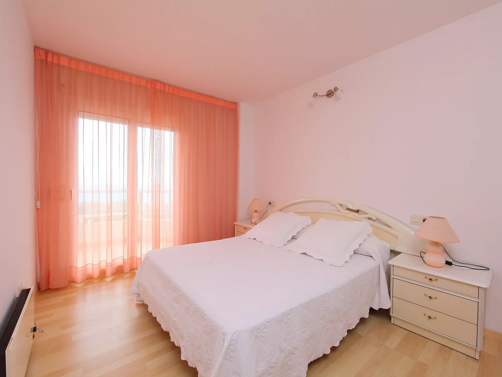 Blanes Playa-Inside