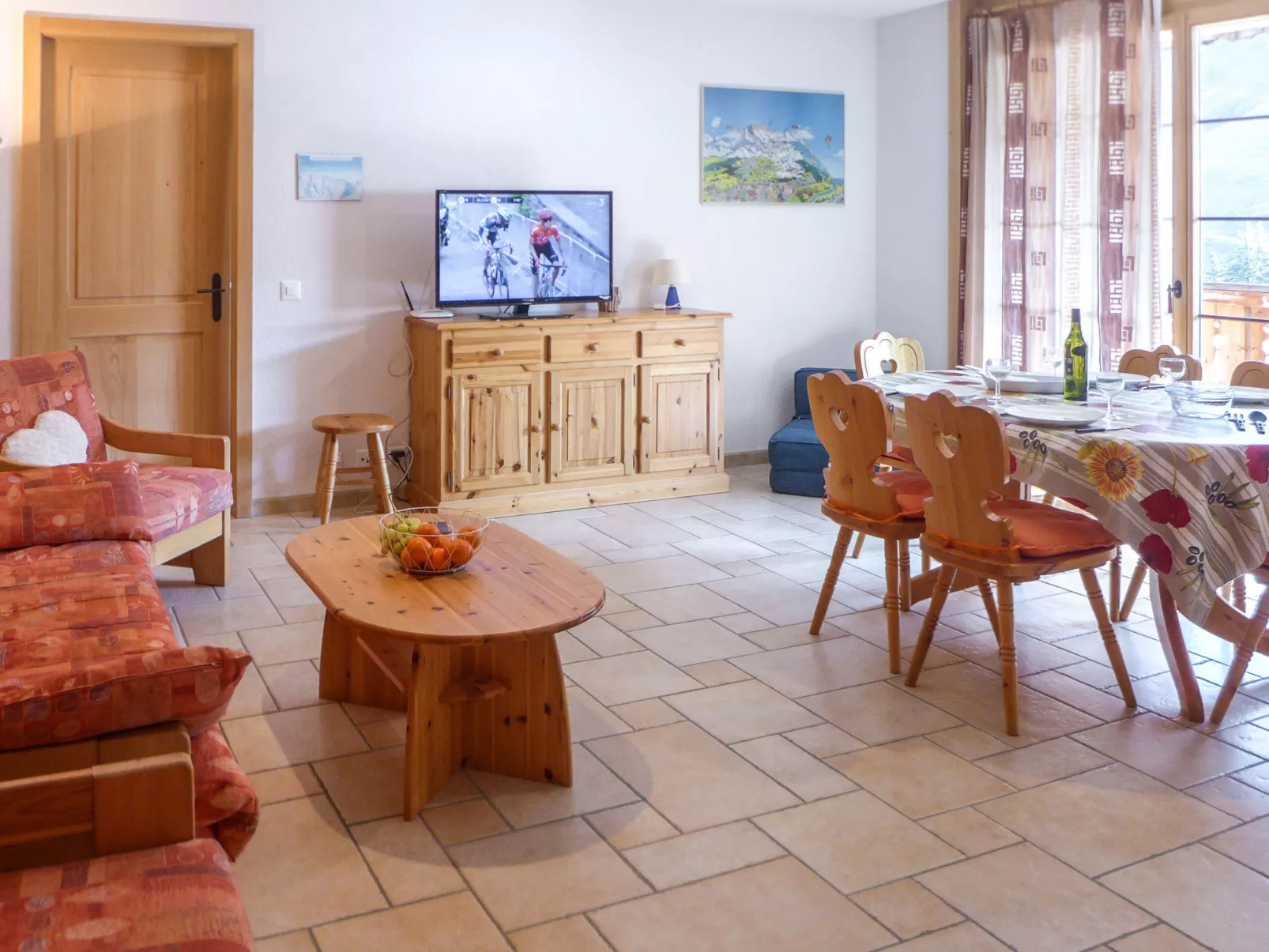 Le Hameau-Inside