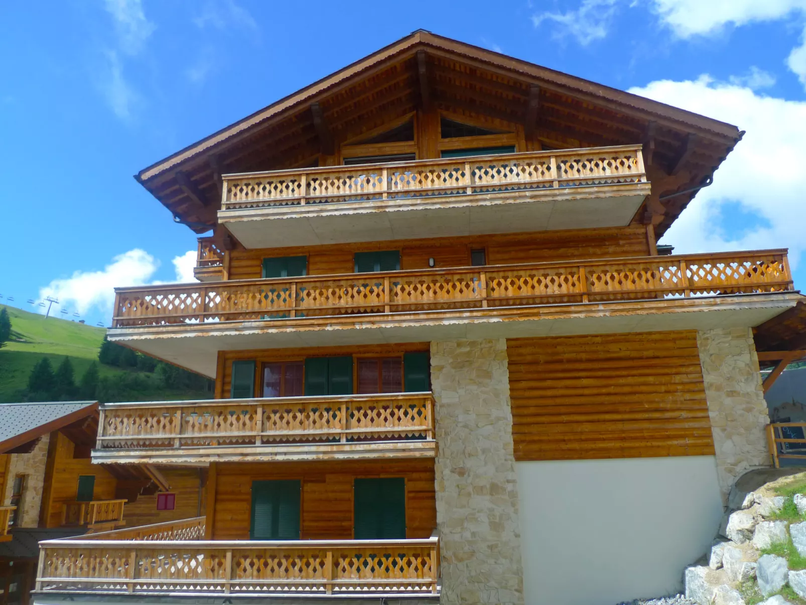 Le Hameau-Outside