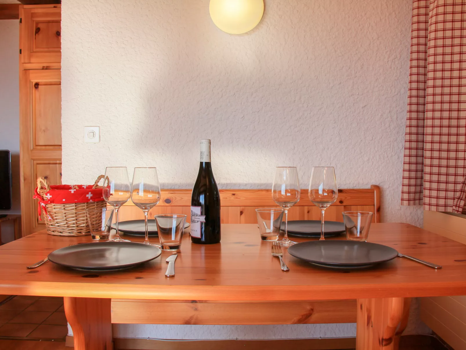 Le Bouquetin 5-Inside