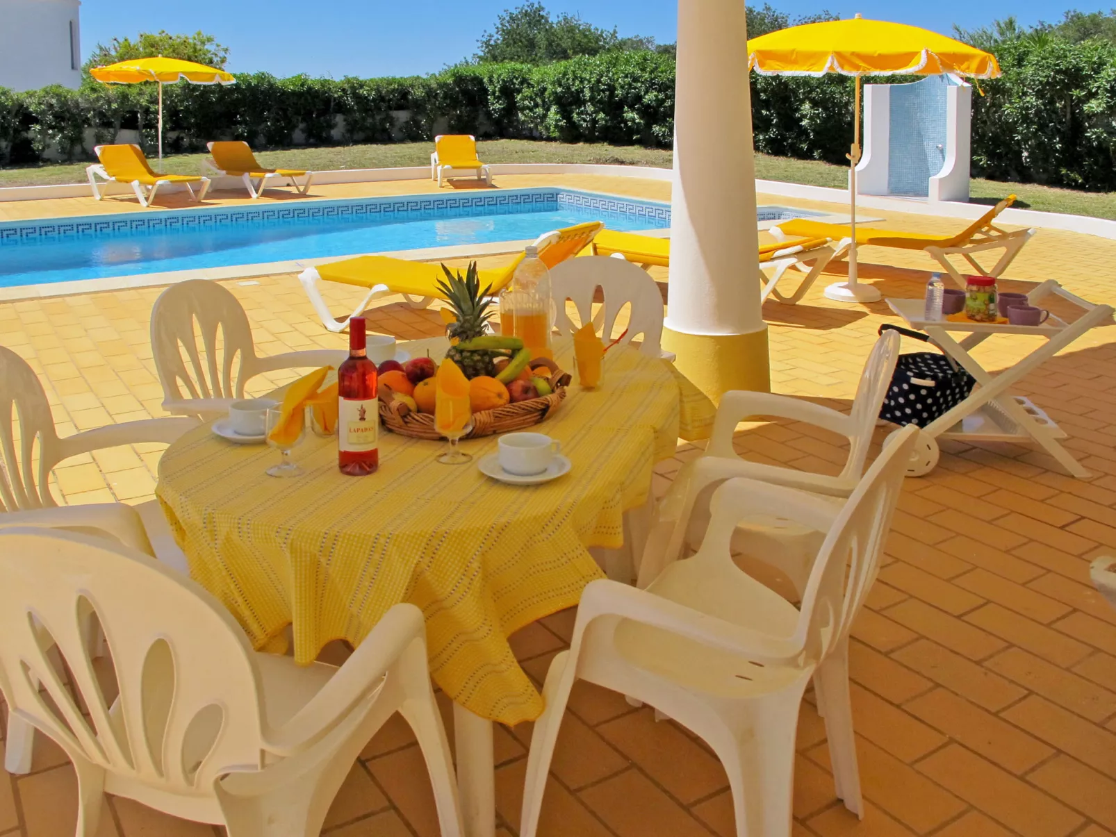 Da Bela Vista-Outside