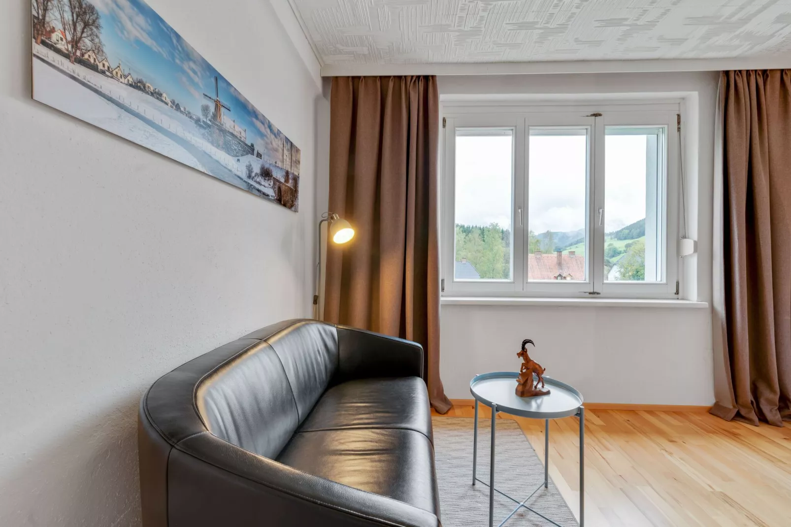 Apartment Grebenzen-Living room