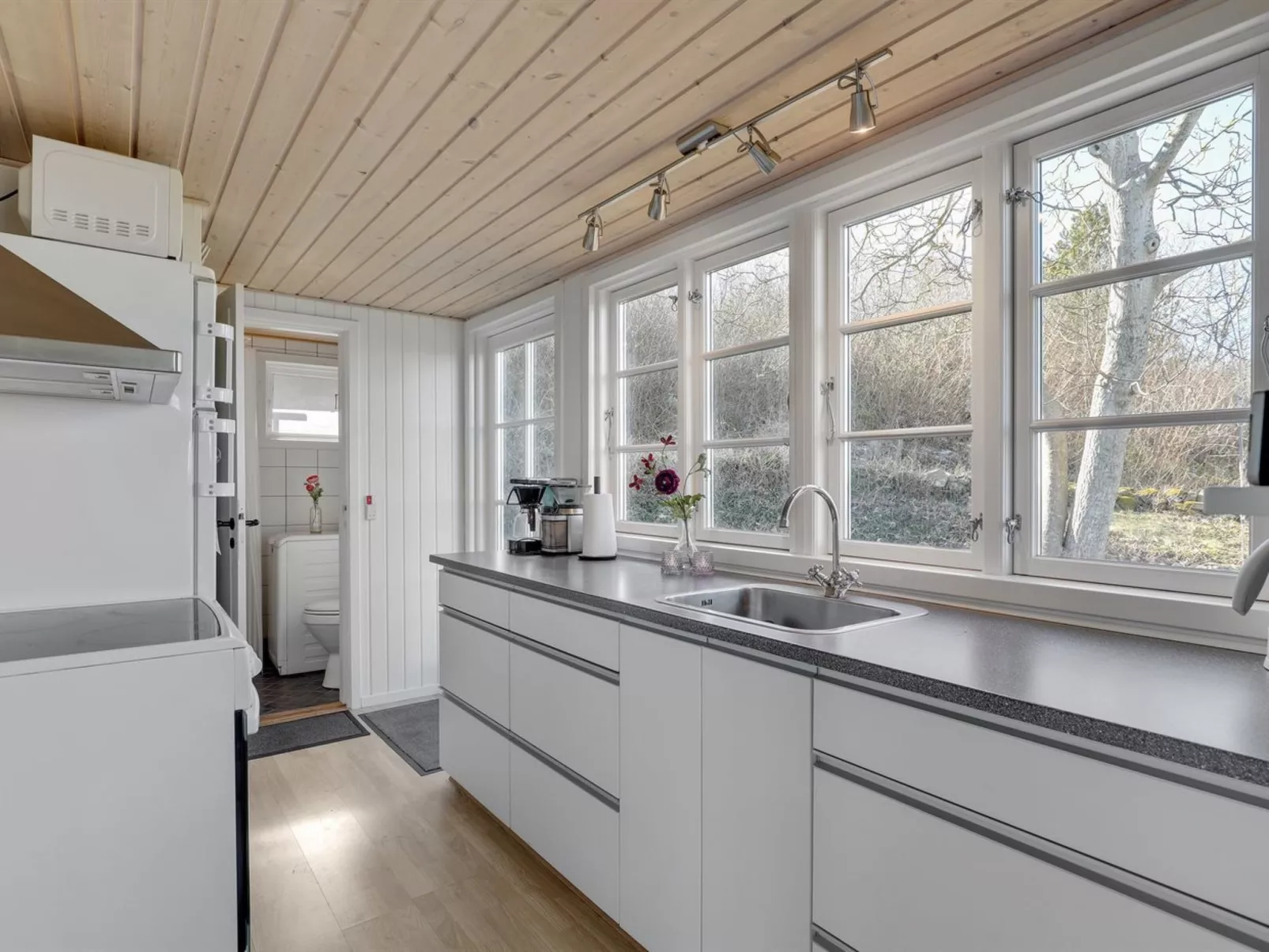 "Fabine" - 50m from the sea-Inside