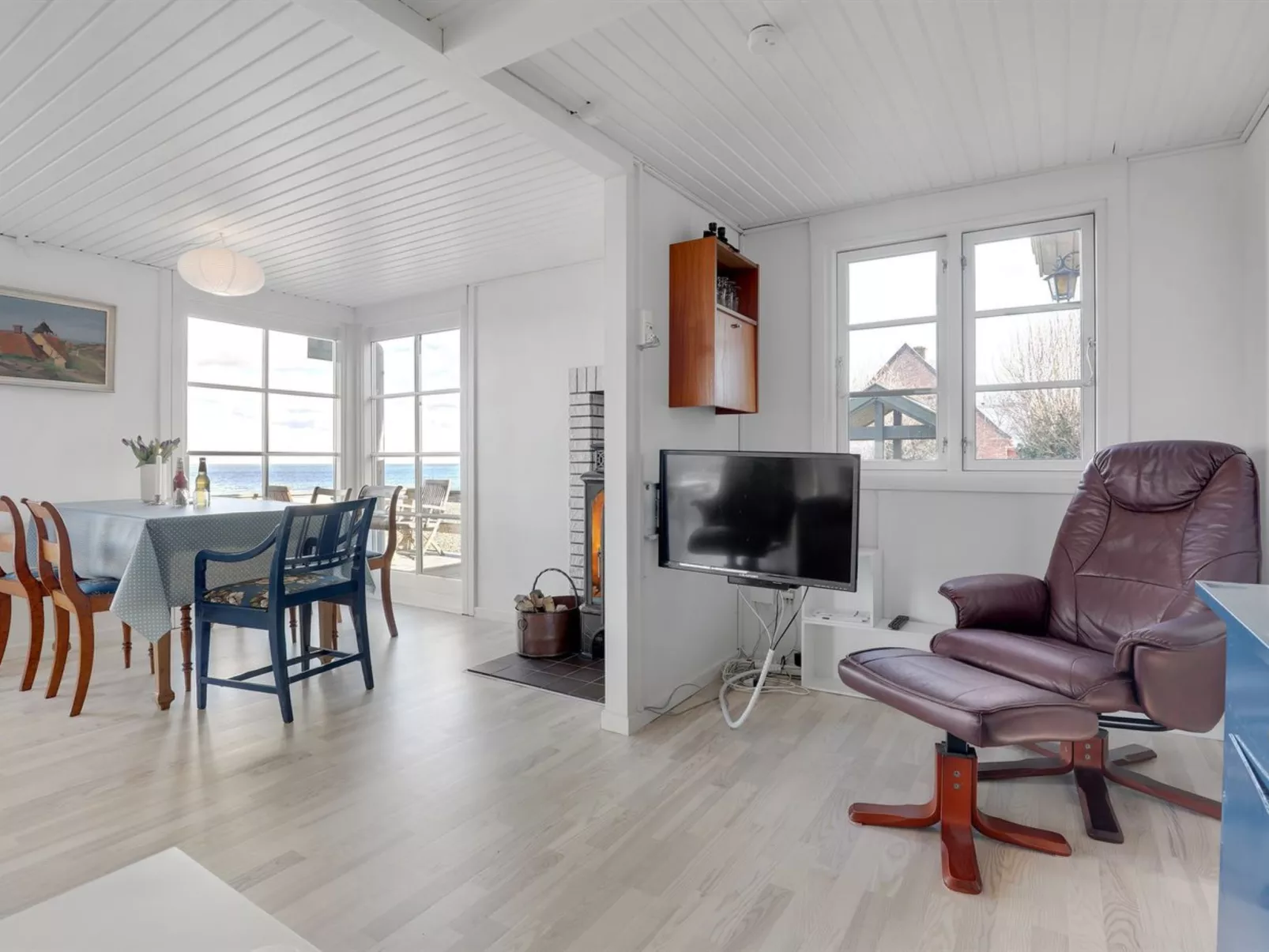 "Fabine" - 50m from the sea-Inside