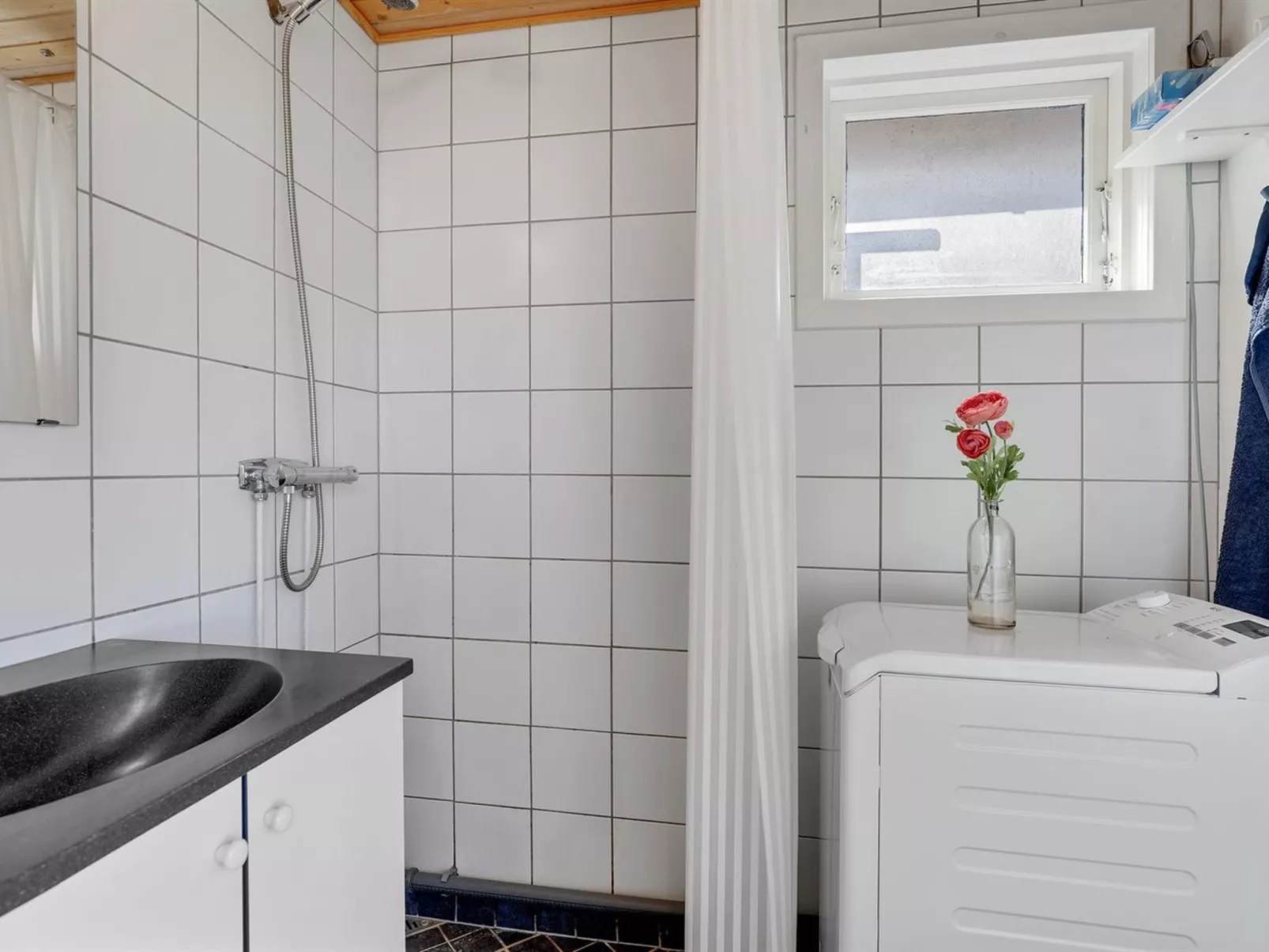 "Fabine" - 50m from the sea-Inside