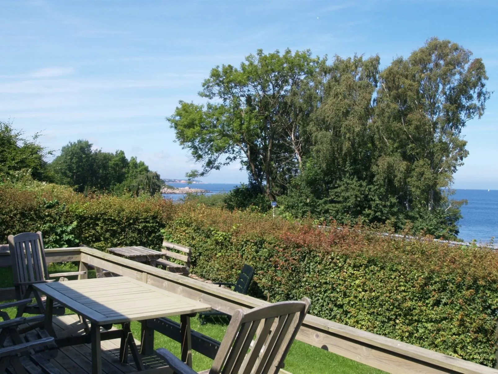 "Fabine" - 50m from the sea-Outside