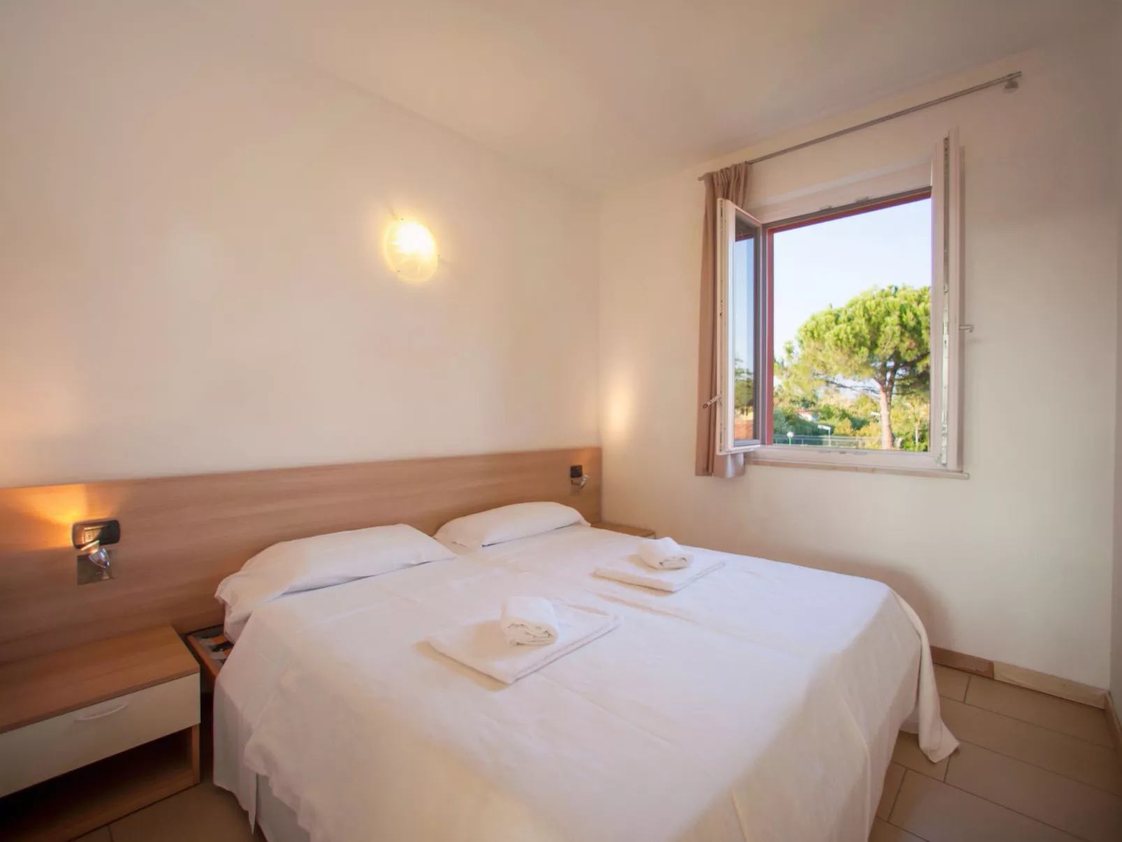 The Garda Village-Inside