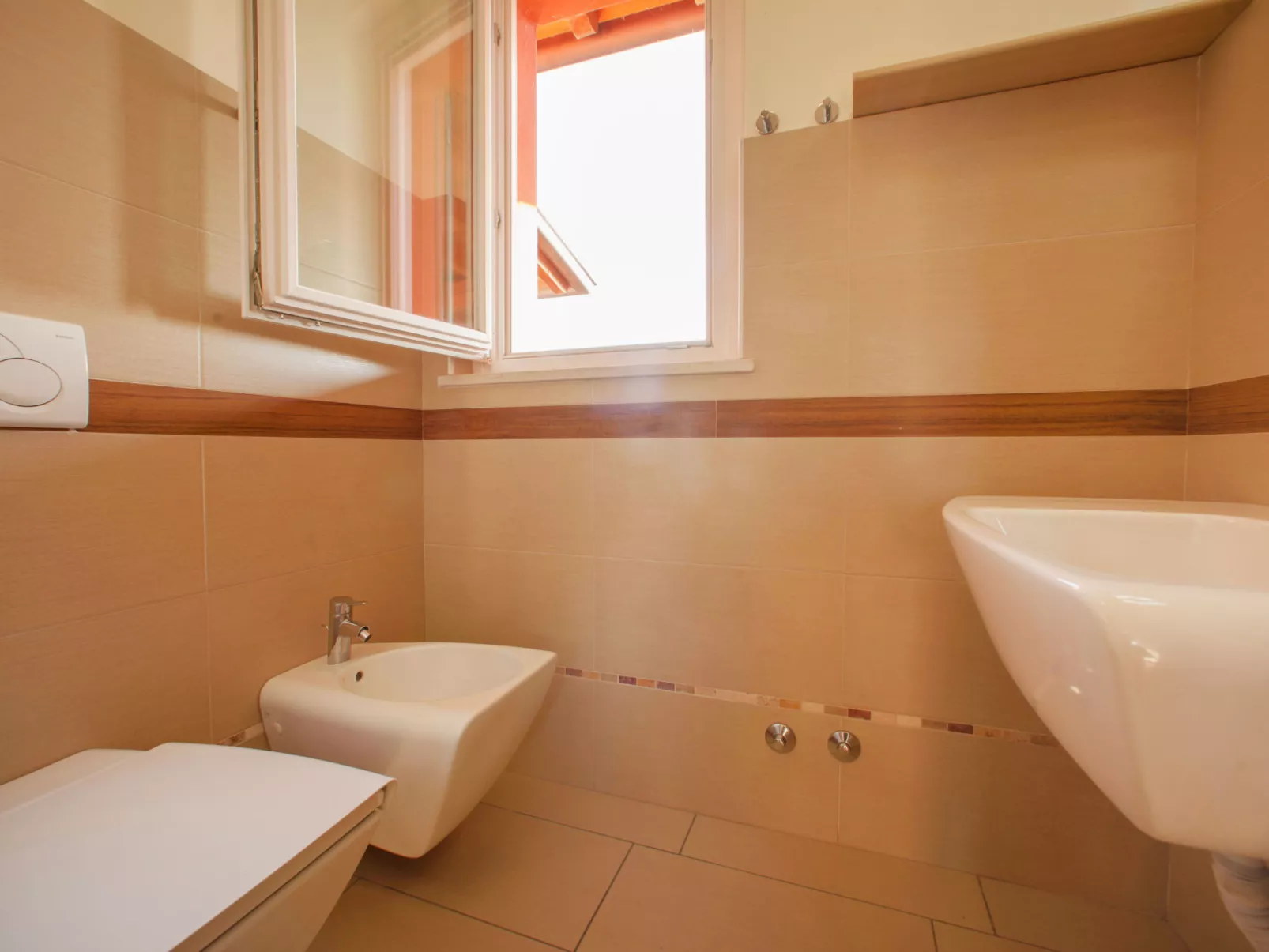 The Garda Village-Inside