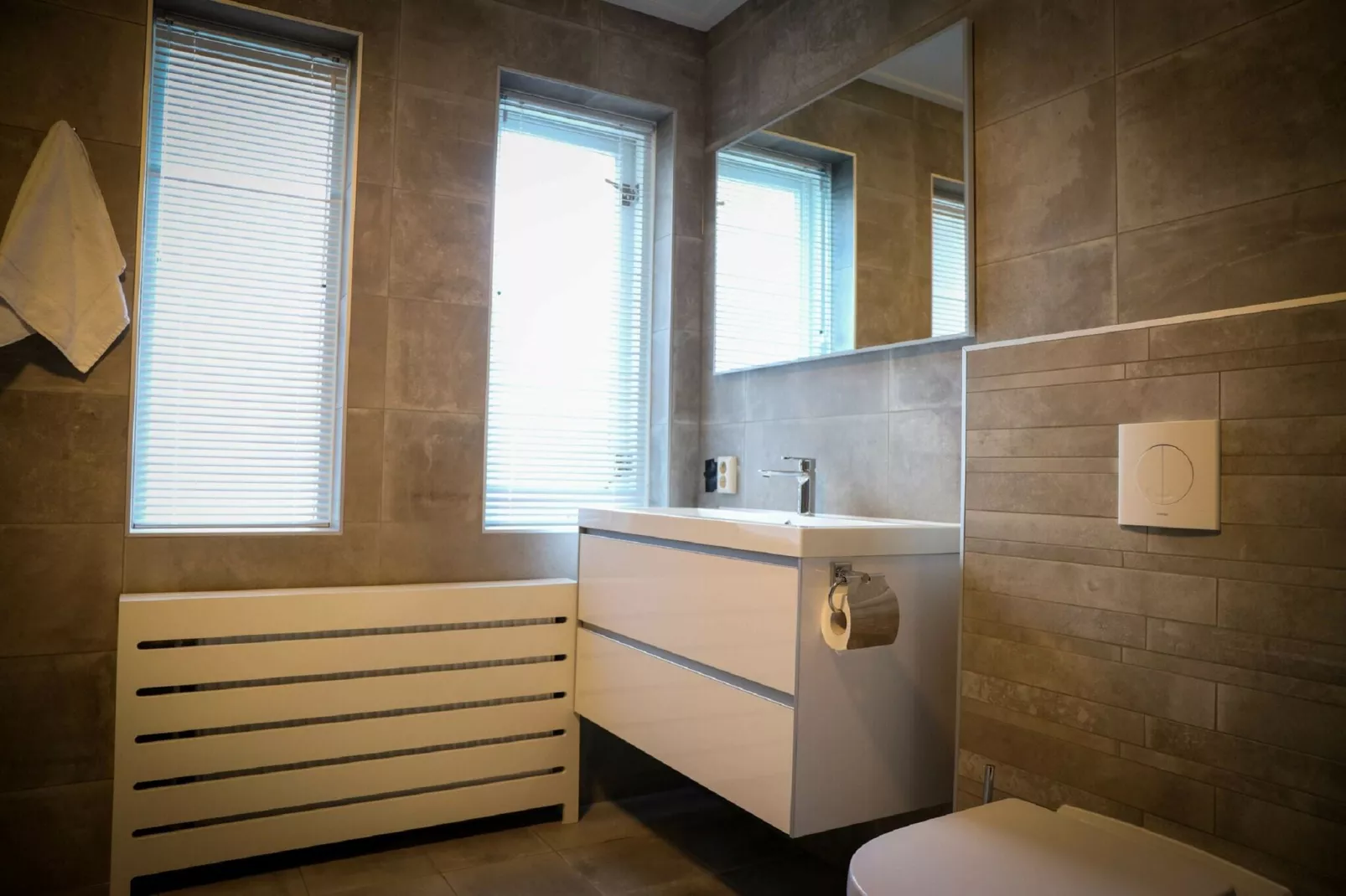 Recreatiepark de Boshoek 16-Bathroom
