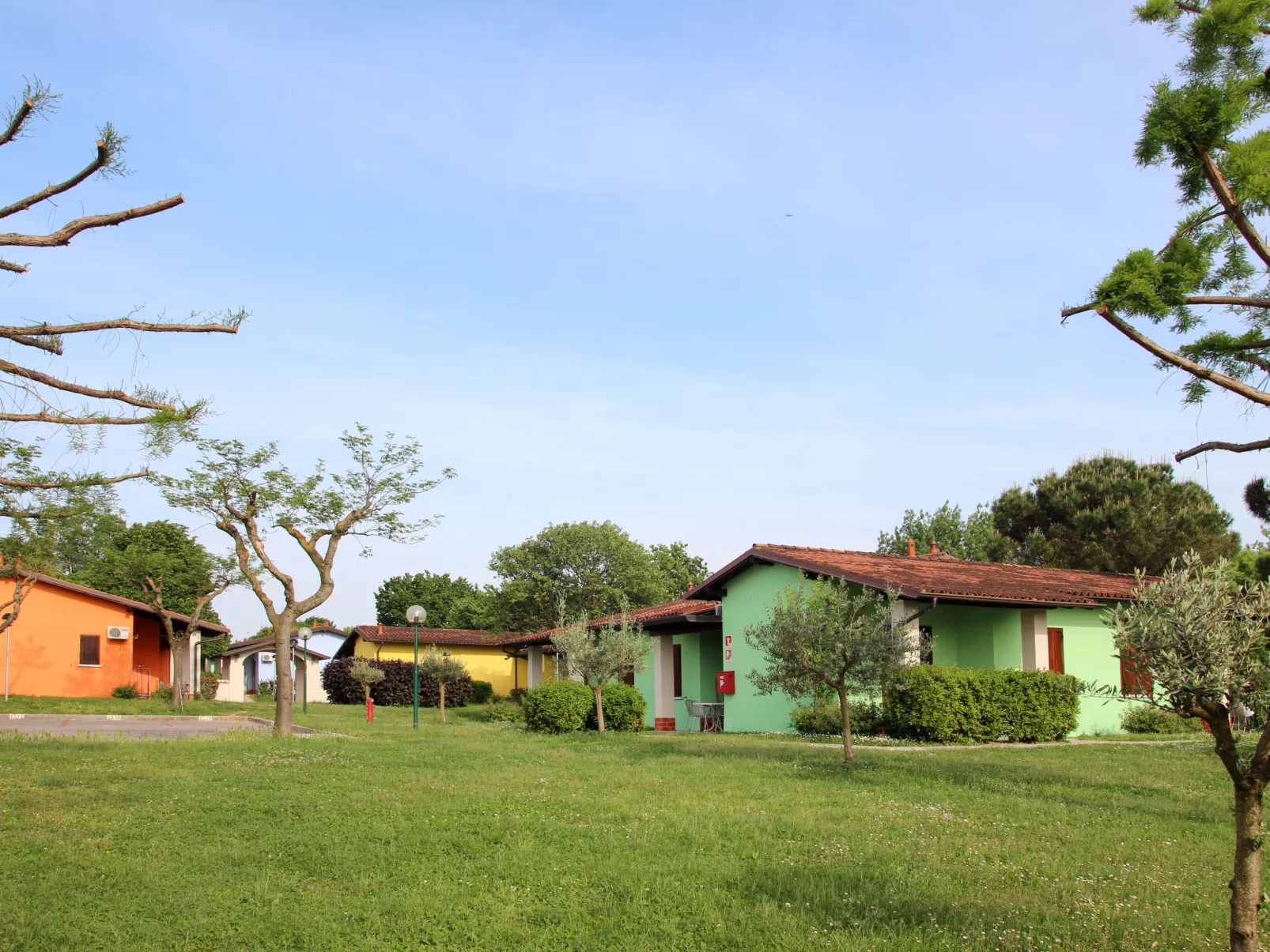 The Garda Village-Outside