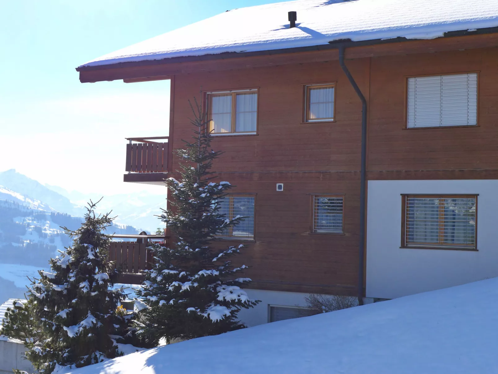 Mountain Lake Panorama-Outside